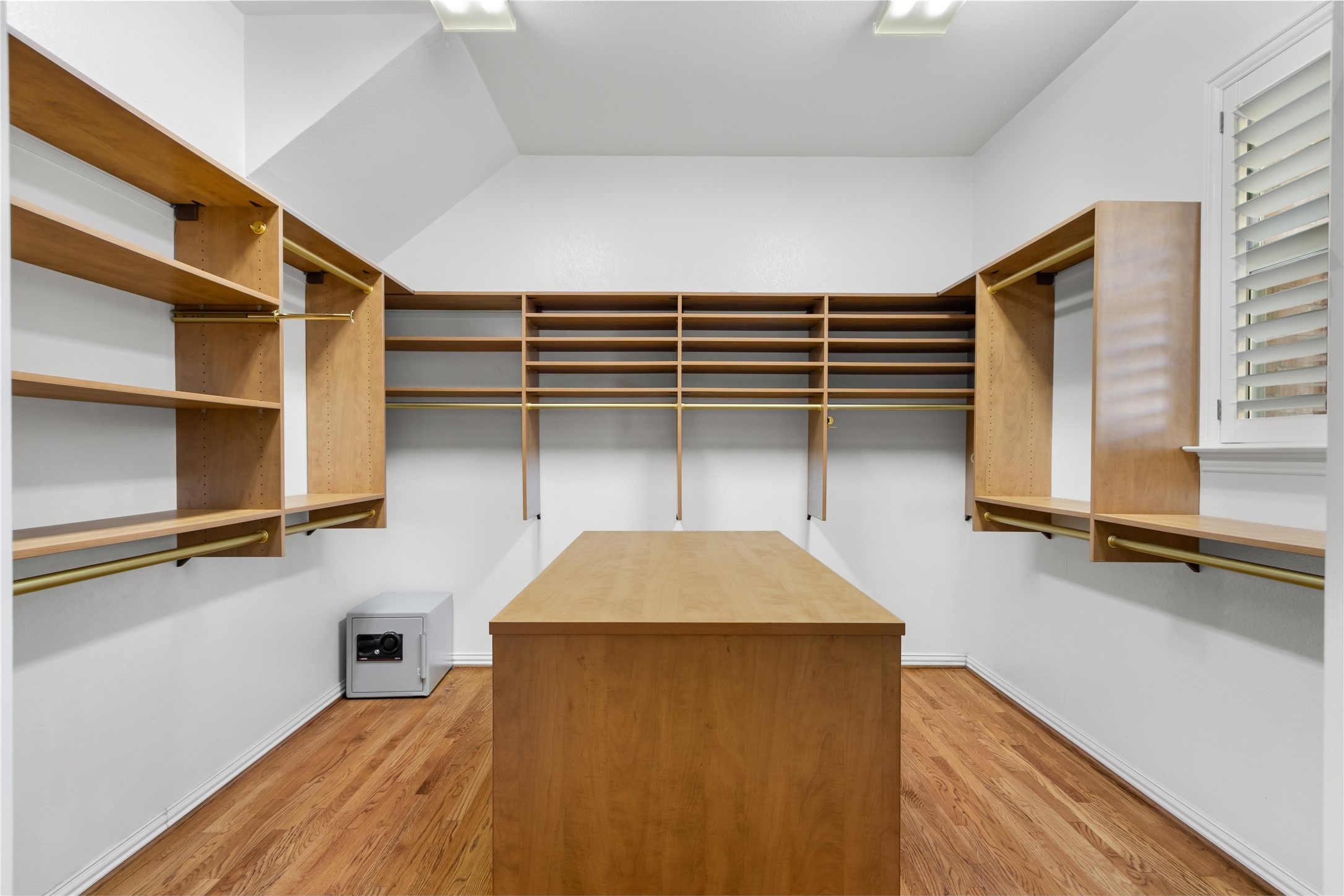 Plano, Texas, 75025, United States, 4 Bedrooms Bedrooms, ,4 BathroomsBathrooms,Residential,For Sale,1993481