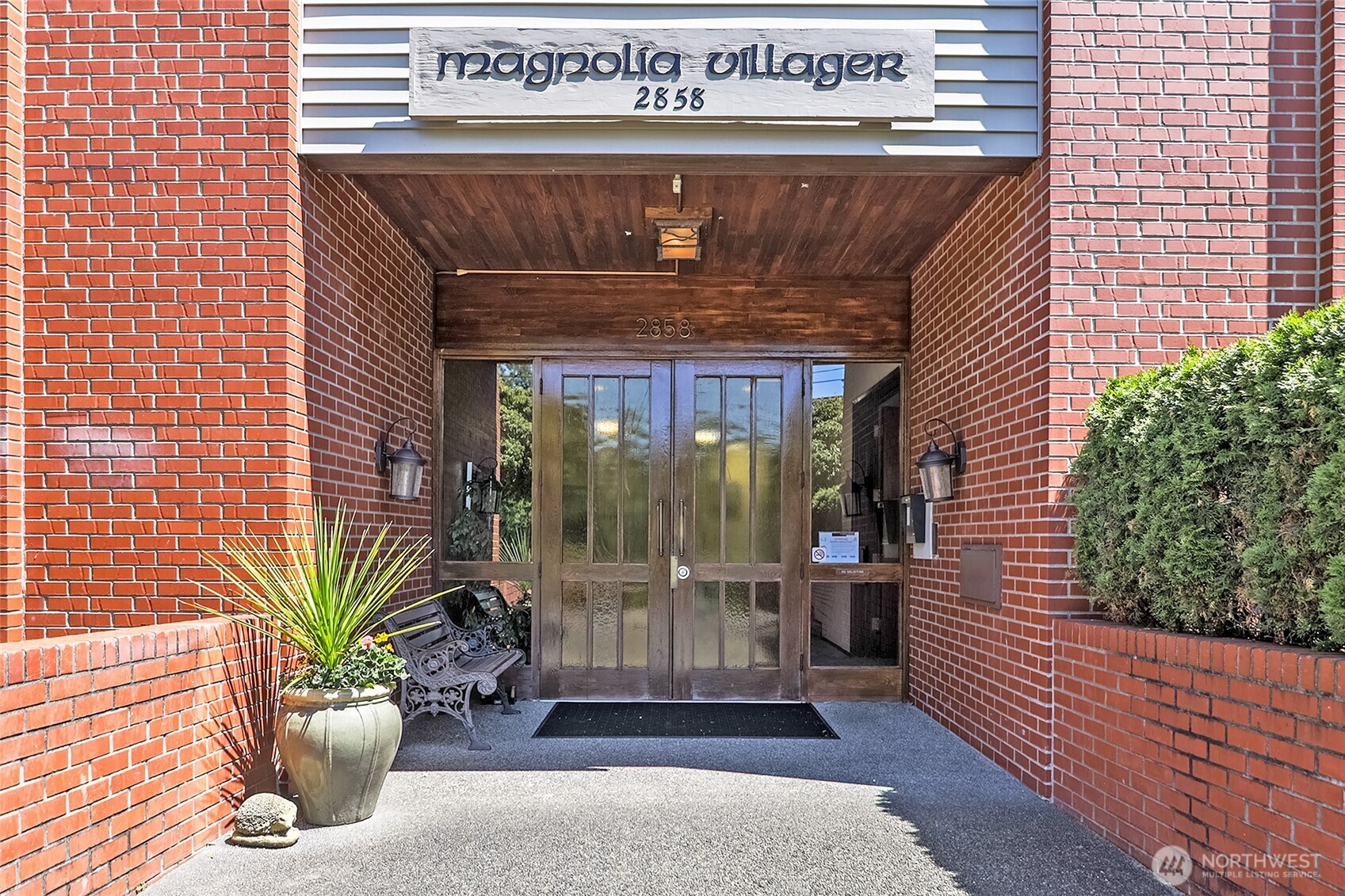 Seattle, Washington, 98199, United States, 2 Bedrooms Bedrooms, ,2 BathroomsBathrooms,Residential,For Sale,1848427