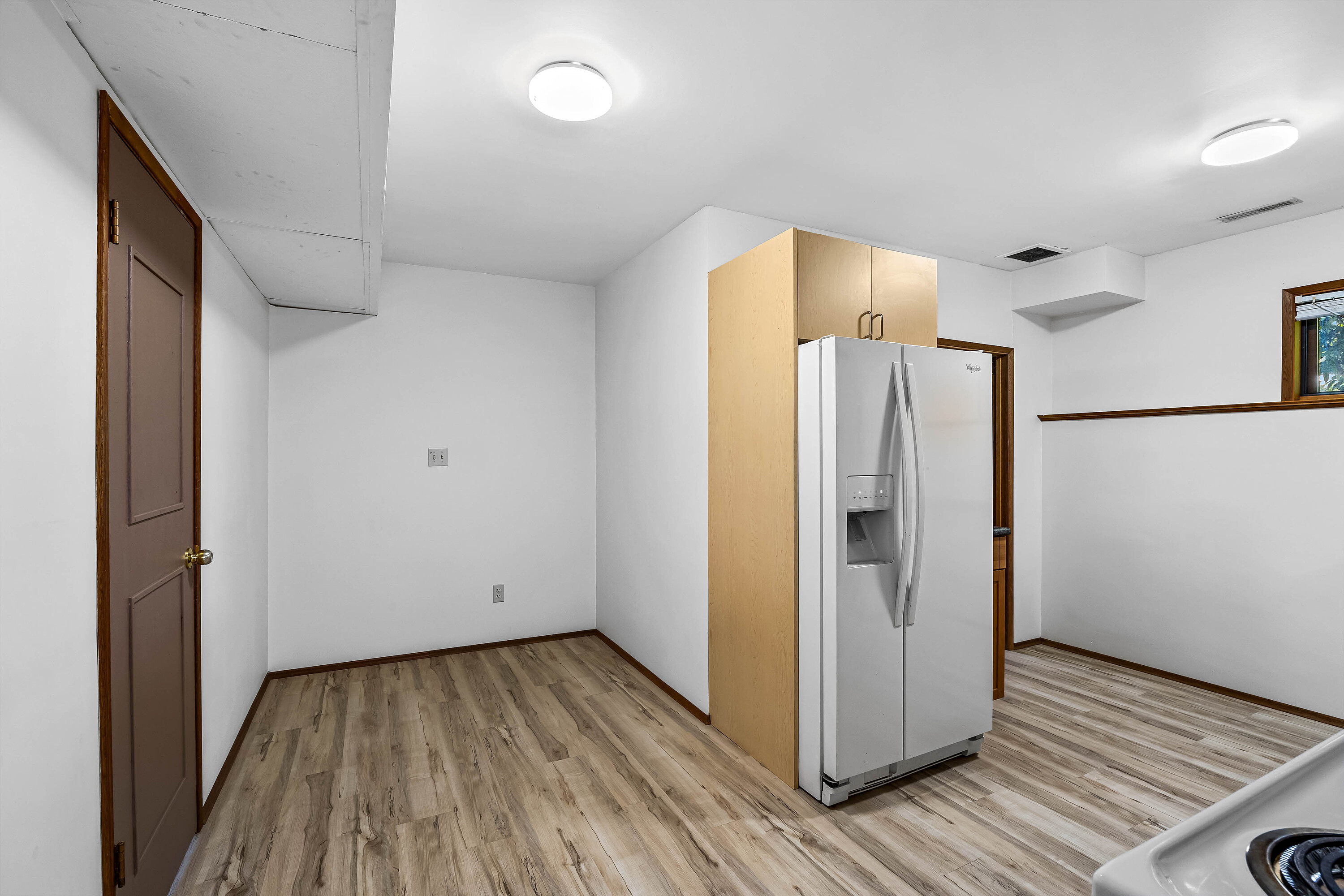  Salmon Arm, Thompson & Okanagan - 物件實景