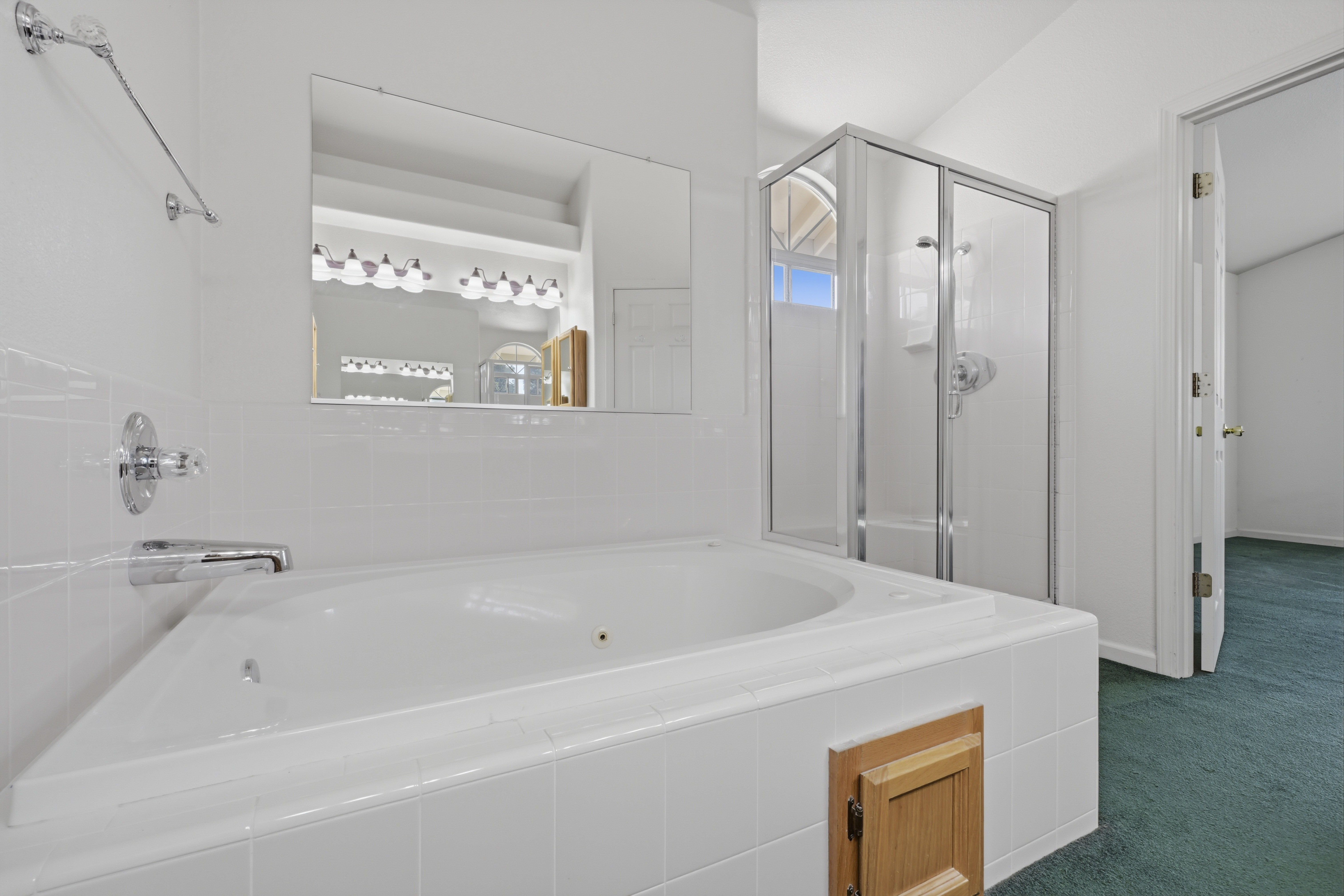  1240 Camino Capistrano, Roseville, CA 95747 - 物件實景