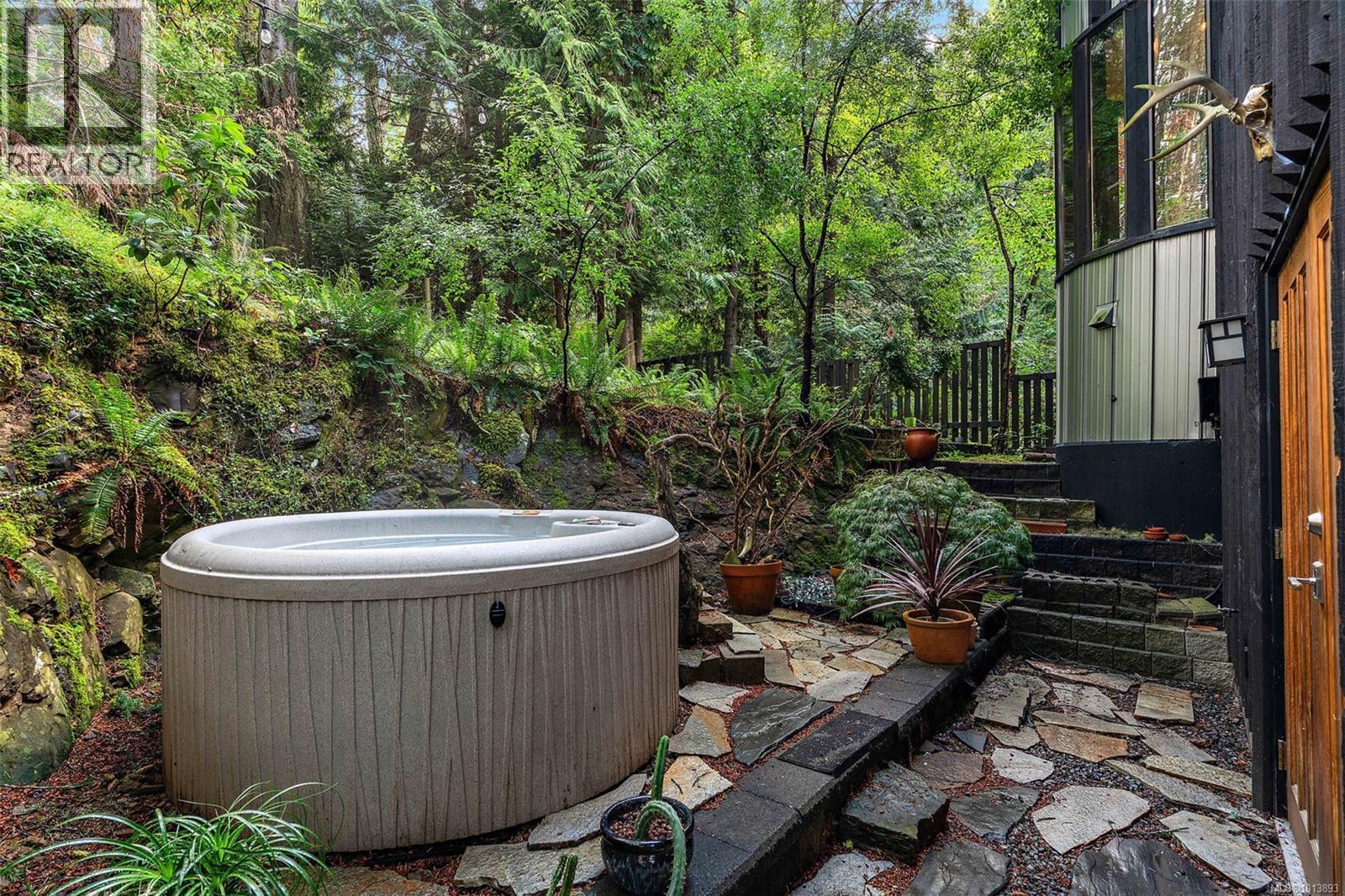 NORTH SAANICH, British Columbia, V8L 5K1, CA, 3 Bedrooms Bedrooms, ,3 BathroomsBathrooms,Residential,For Sale,1951213