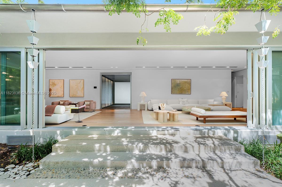 Miami Beach, Florida, 33141, United States, 4 Bedrooms Bedrooms, ,6 BathroomsBathrooms,Residential,For Sale,1862454