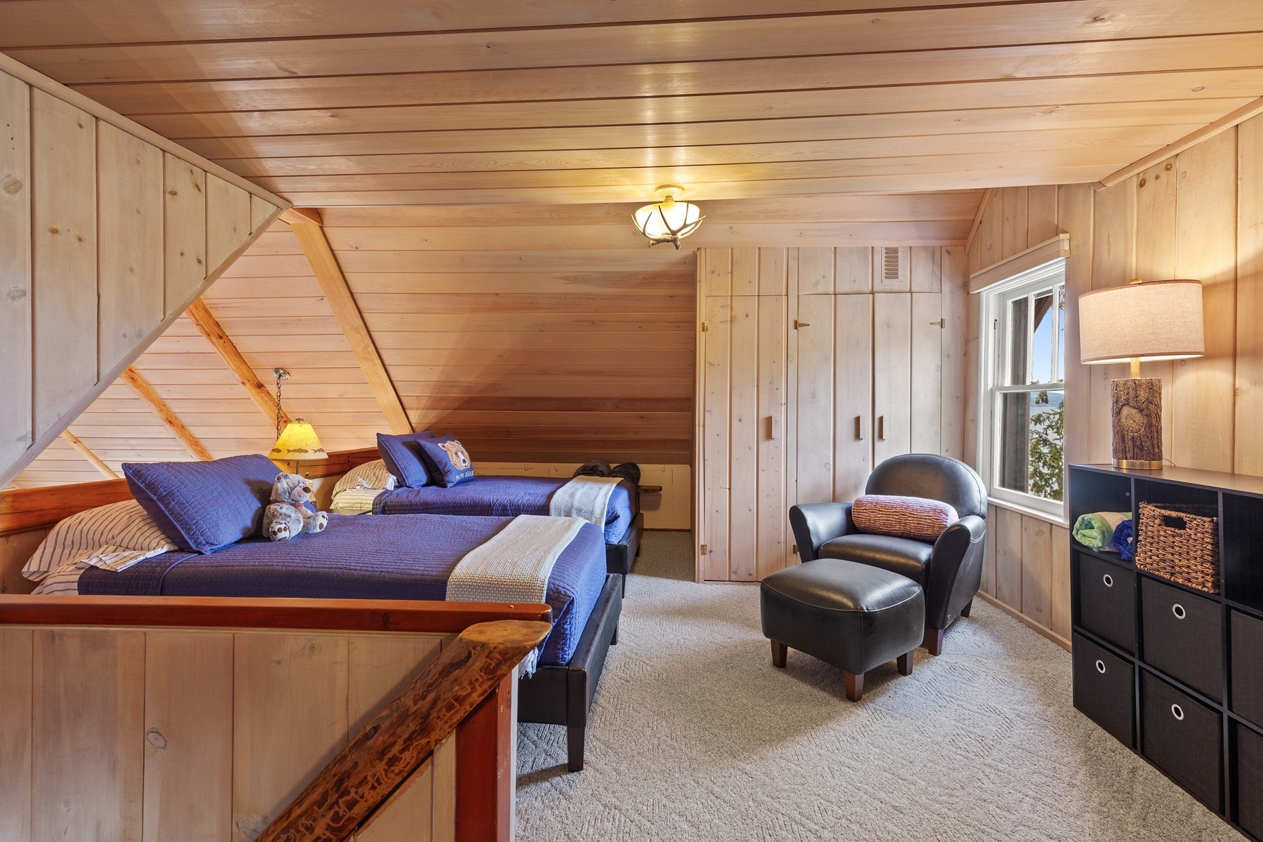  Captivating Upscale Log Lakefront Retreat - 物件實景