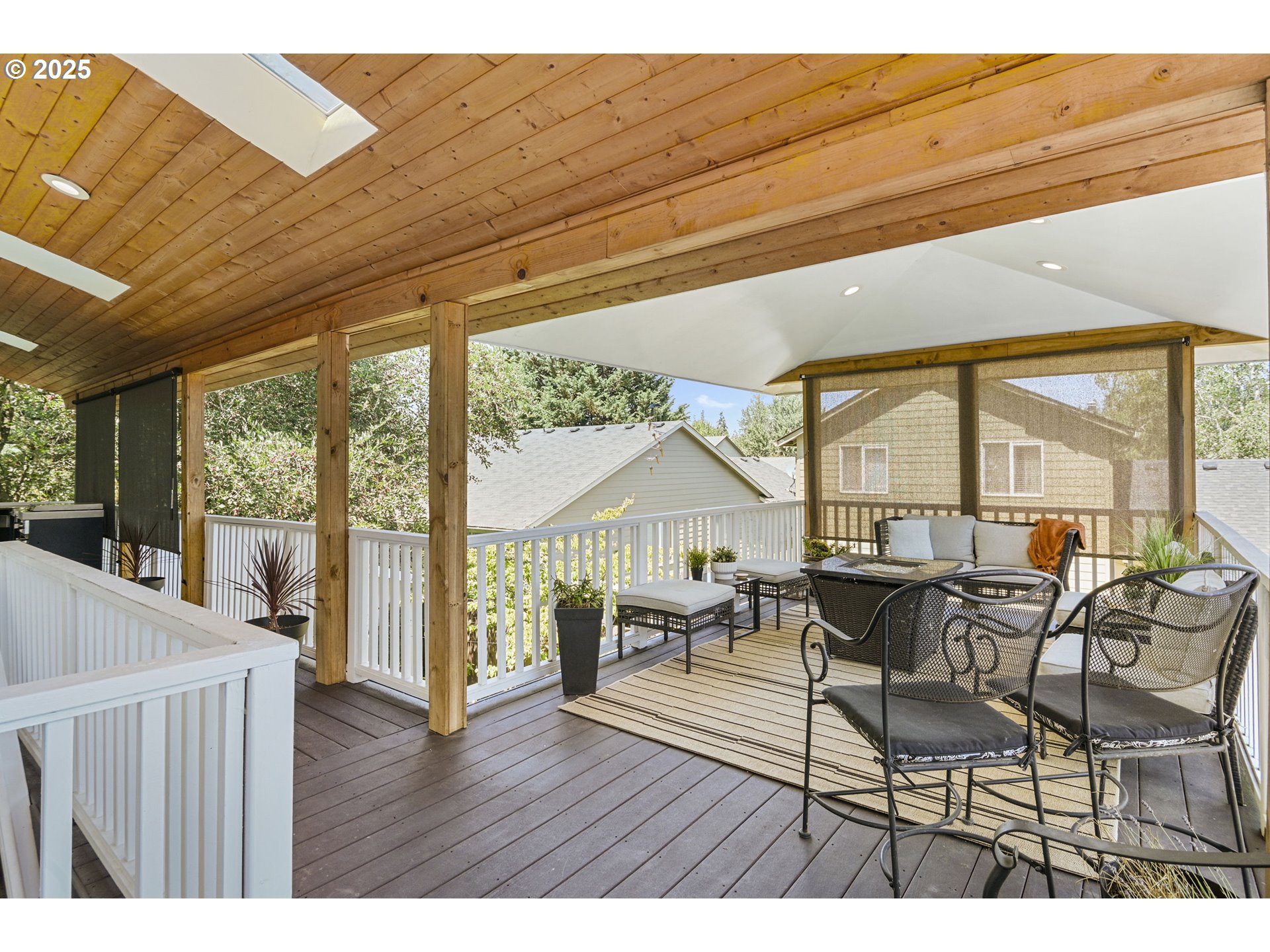 Vancouver, Washington, 98686, United States, 6 Bedrooms Bedrooms, ,3 BathroomsBathrooms,Residential,For Sale,1989368