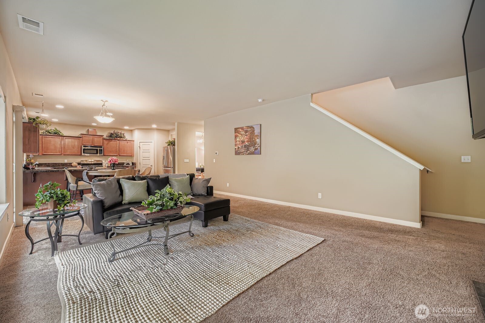 Puyallup, Washington, 98375, United States, 5 Bedrooms Bedrooms, ,3 BathroomsBathrooms,Residential,For Sale,1983977