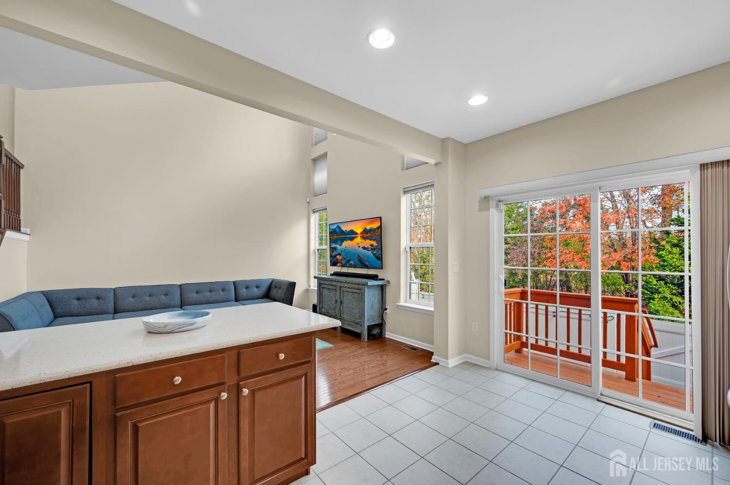 North Brunswick, New Jersey, 08902, United States, 3 Bedrooms Bedrooms, ,4 BathroomsBathrooms,Residential,For Sale,1987808