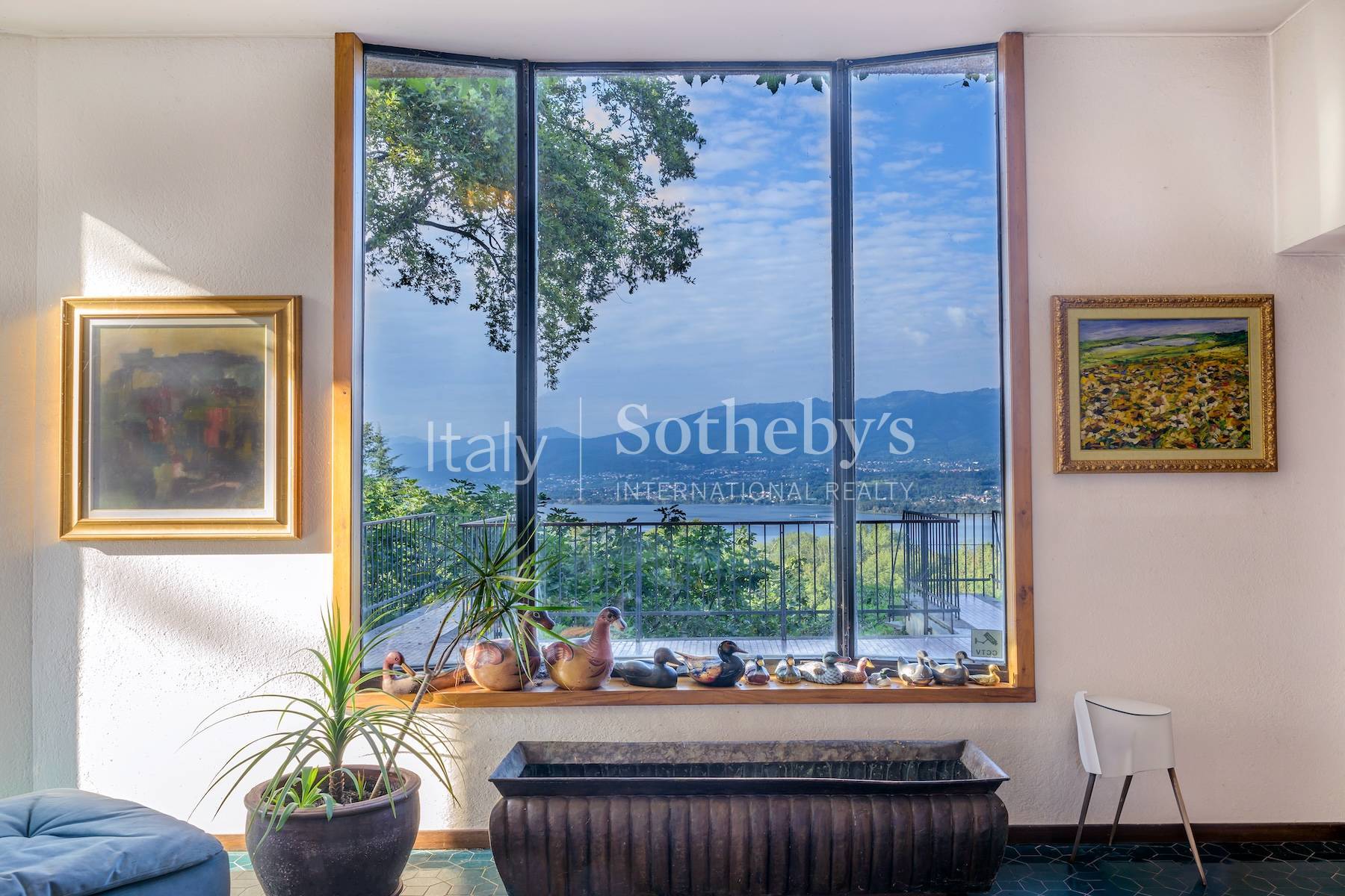  Inviting 1960s villa overlooking Lake Varese - 物件實景