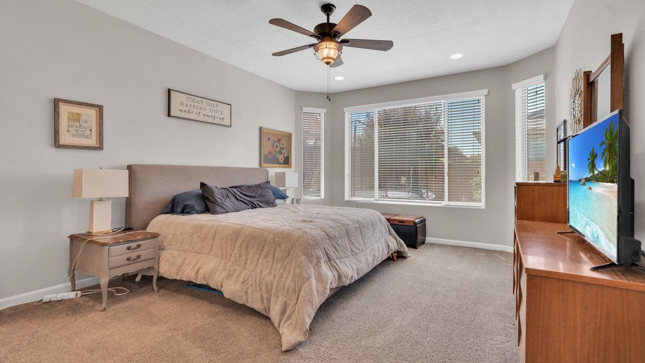 Albuquerque, New Mexico, 87106, United States, 5 Bedrooms Bedrooms, ,4 BathroomsBathrooms,Residential,For Sale,1907467