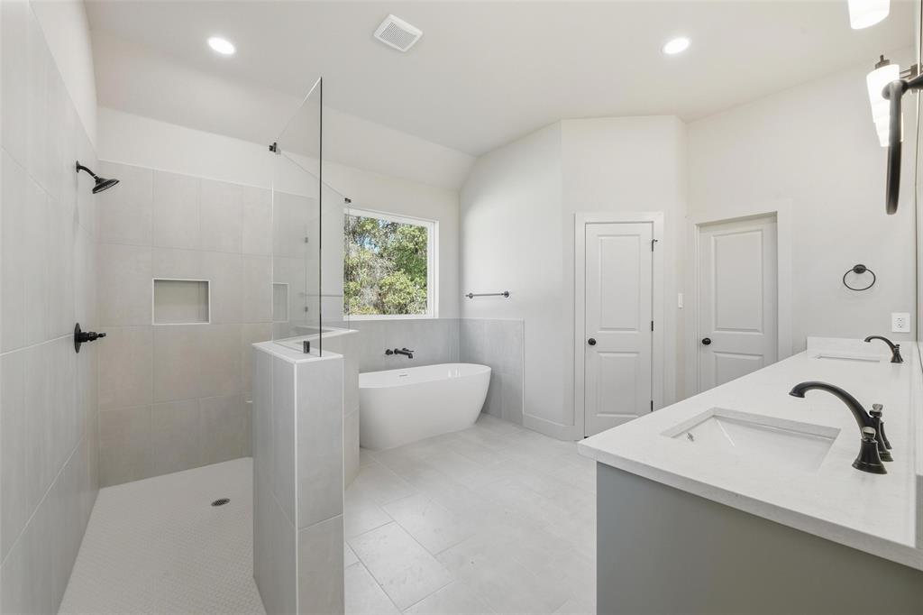 Poolville, Texas, 76487, United States, 4 Bedrooms Bedrooms, ,3 BathroomsBathrooms,Residential,For Sale,1989504