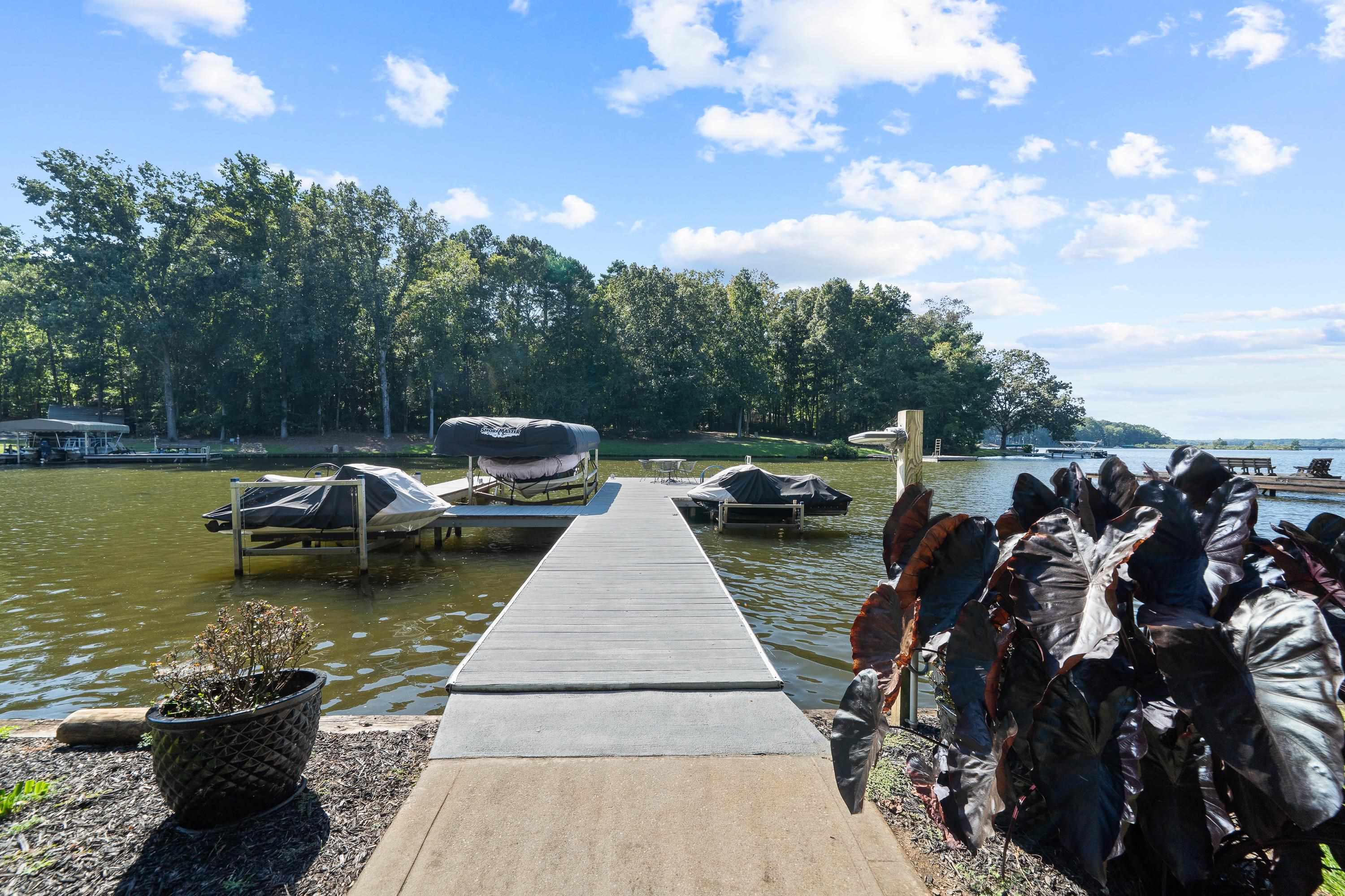 Eatonton, Georgia, 31024, United States, 3 Bedrooms Bedrooms, ,3 BathroomsBathrooms,Residential,For Sale,1950859