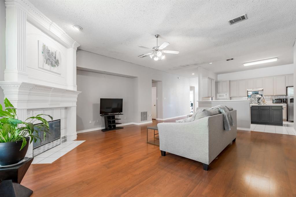Plano, Texas, 75024, United States, 4 Bedrooms Bedrooms, ,3 BathroomsBathrooms,Residential,For Sale,1942194