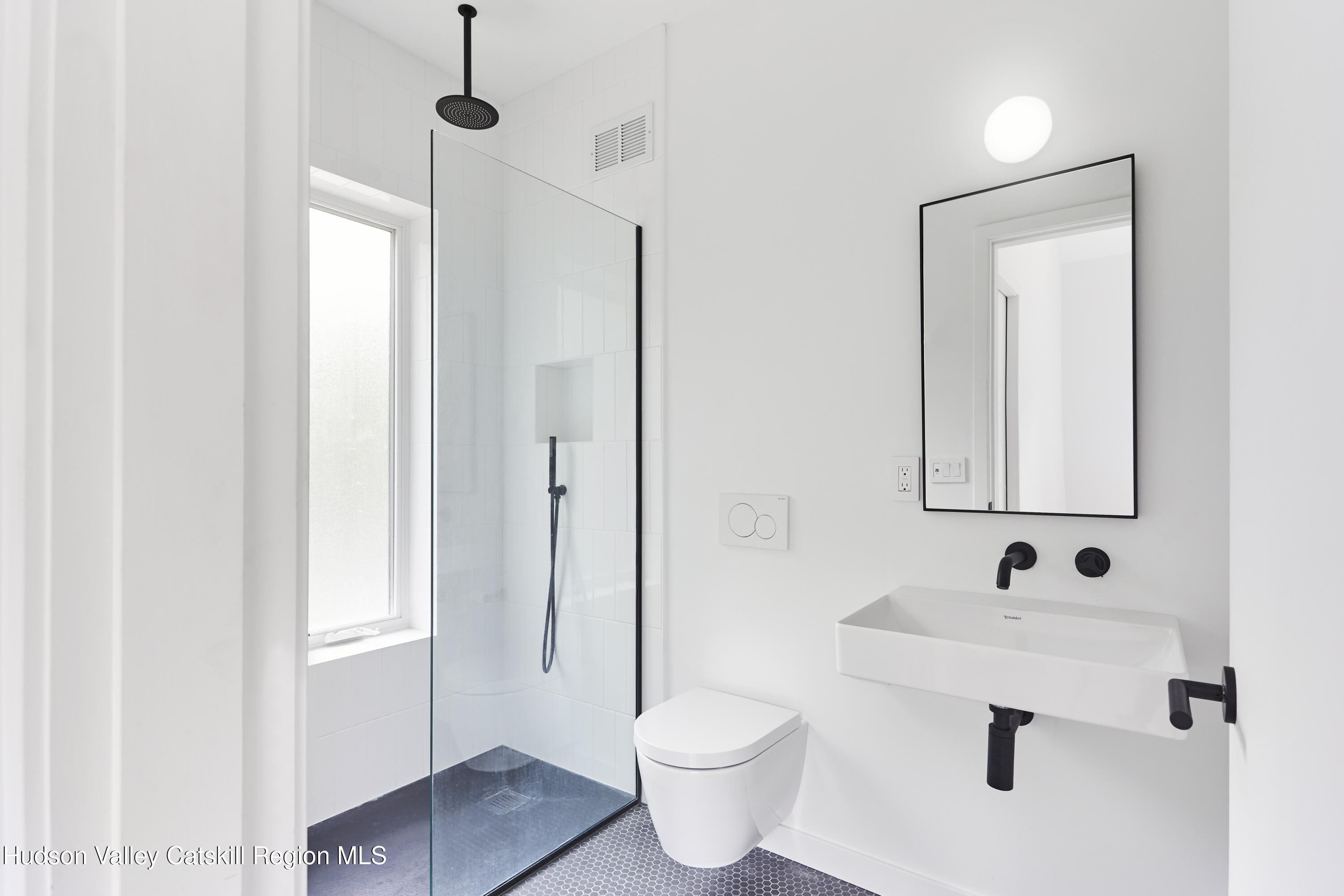 Woodstock, New York, 12498, United States, 3 Bedrooms Bedrooms, ,2 BathroomsBathrooms,Residential,For Sale,1850137
