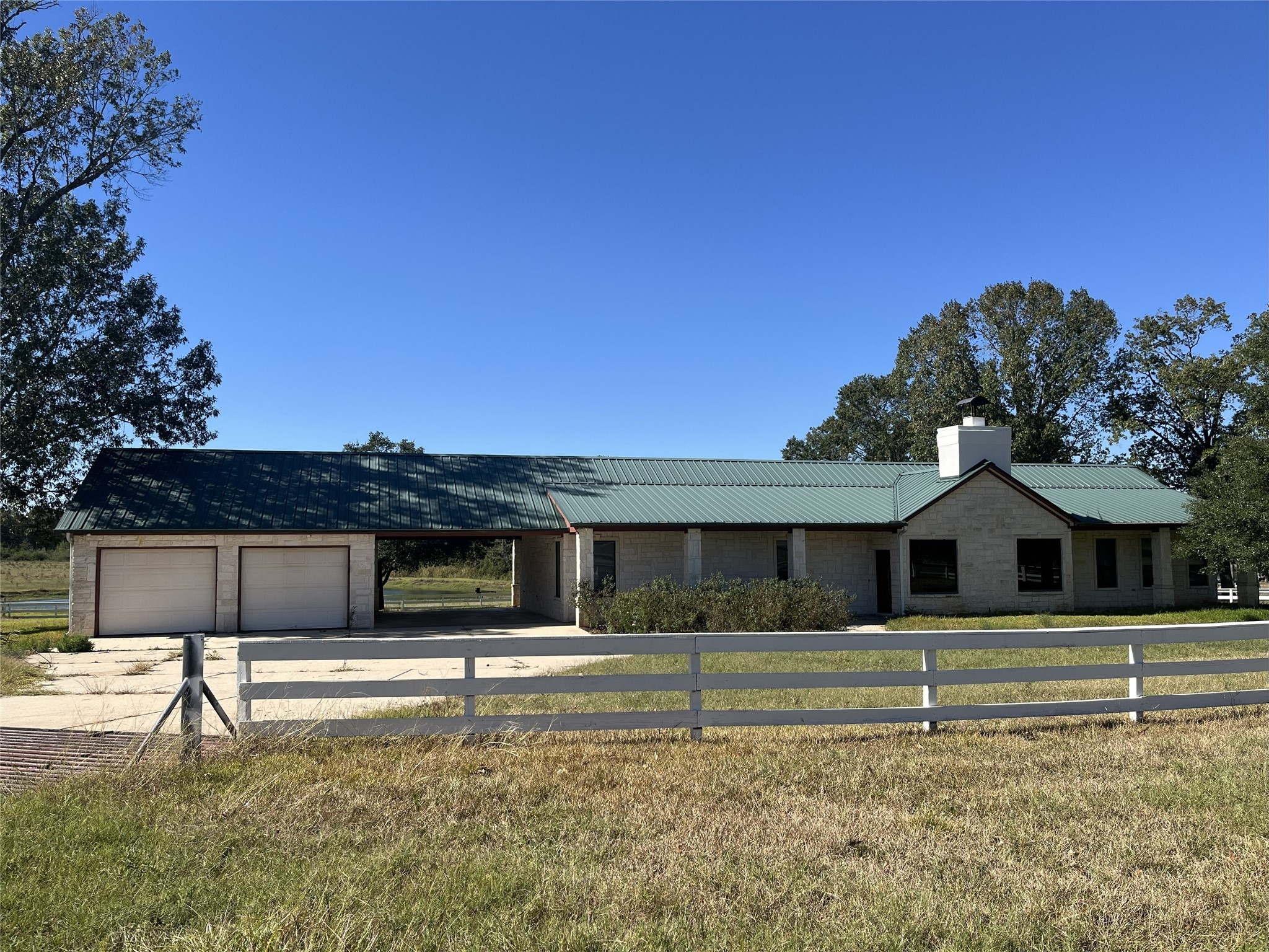 Montgomery, Texas, 77316, United States, 4 Bedrooms Bedrooms, ,3 BathroomsBathrooms,Residential,For Sale,1988300