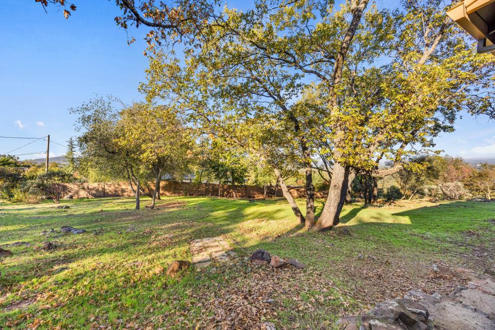 Shingle Springs, California, 95682, United States, 3 Bedrooms Bedrooms, ,2 BathroomsBathrooms,Residential,For Sale,1997348