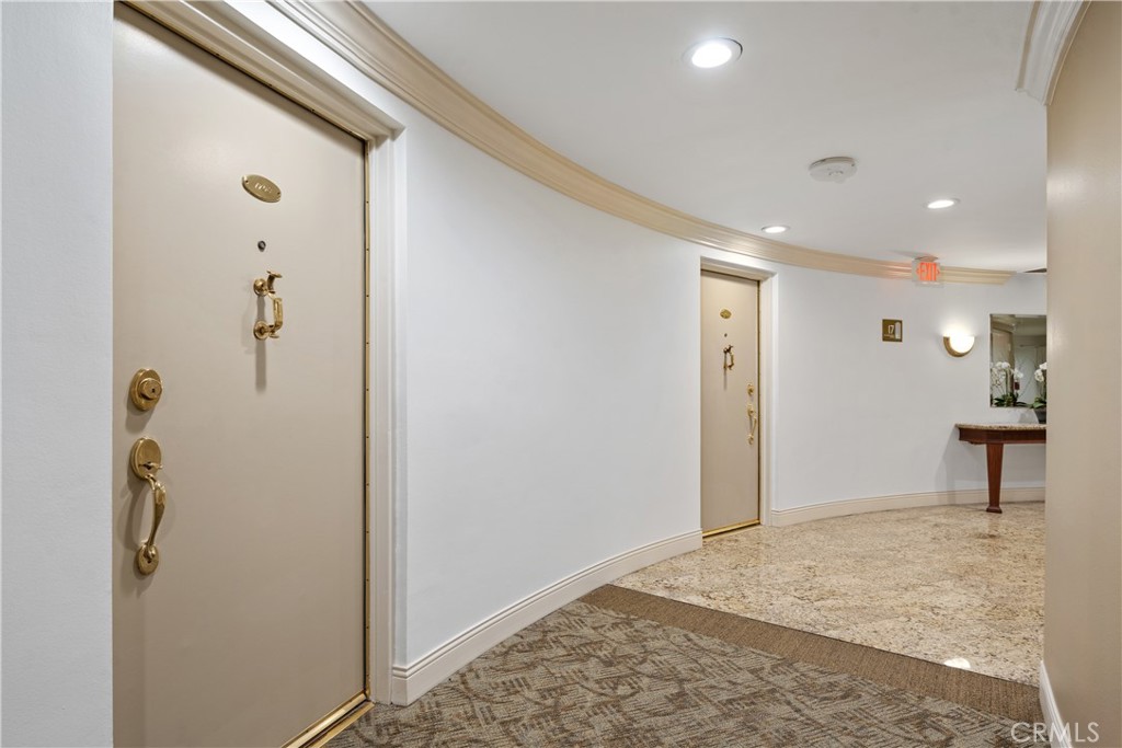 Long Beach, California, 90802, United States, 3 Bedrooms Bedrooms, ,2 BathroomsBathrooms,Residential,For Sale,1989203