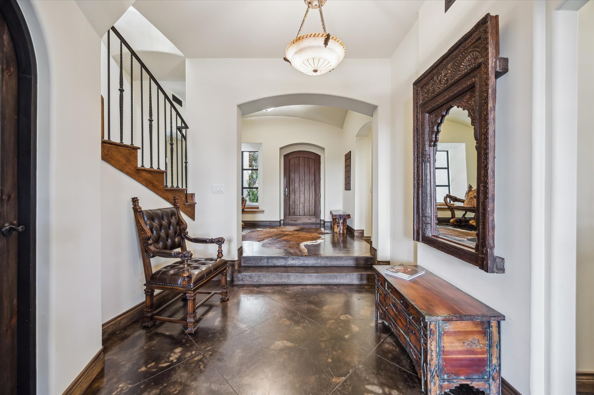  4320 Dickson - 物件實景