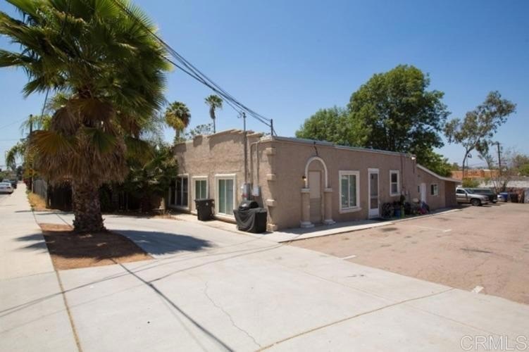 Lakeside, California, 92040, United States, 6 Bedrooms Bedrooms, ,3 BathroomsBathrooms,Residential,For Sale,1905871