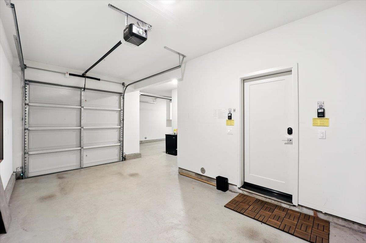 Newark, California, 94560, United States, 4 Bedrooms Bedrooms, ,4 BathroomsBathrooms,Residential,For Sale,1926207