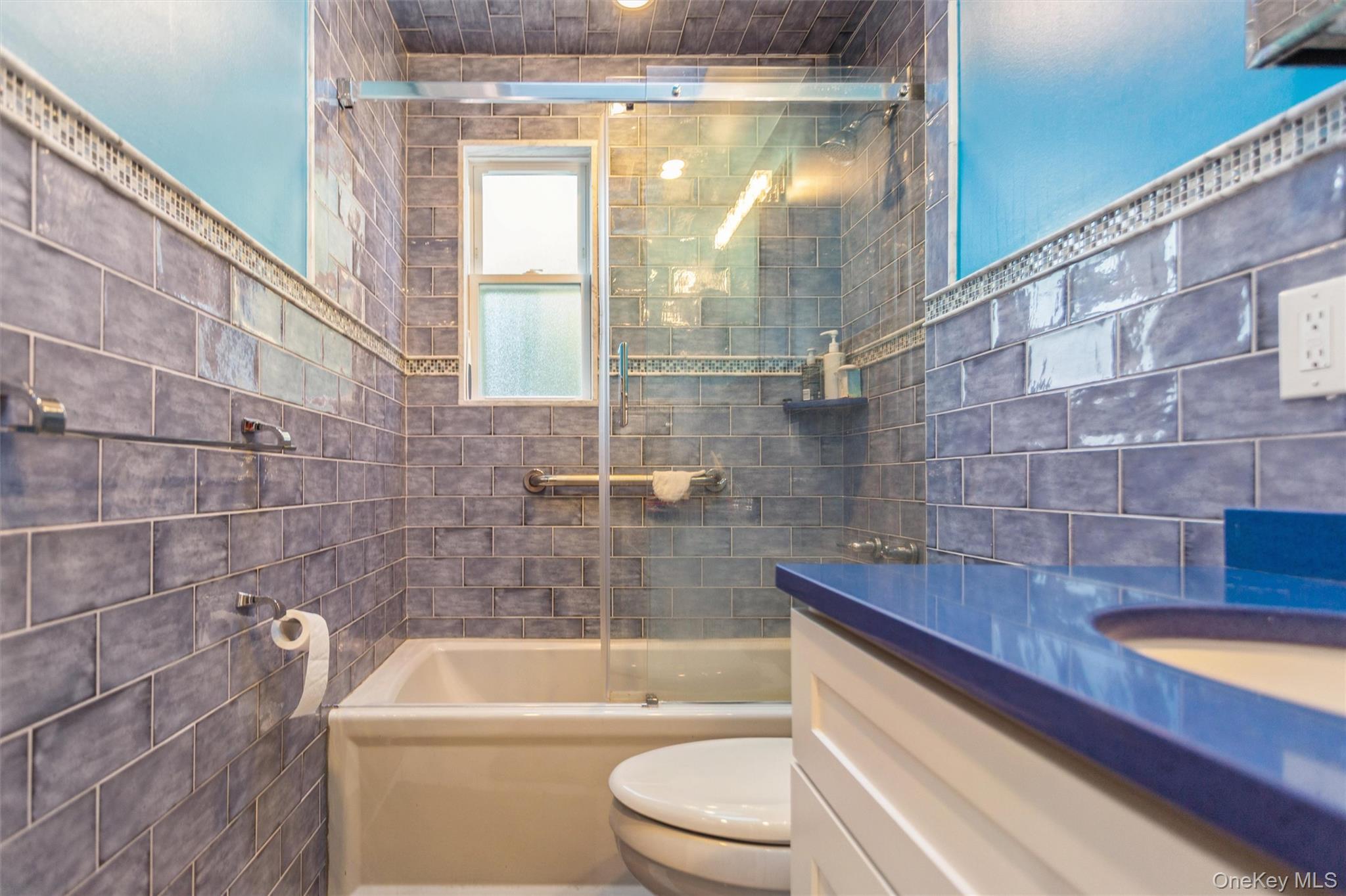 Jericho, New York, 11590, United States, 3 Bedrooms Bedrooms, ,3 BathroomsBathrooms,Residential,For Sale,1960568