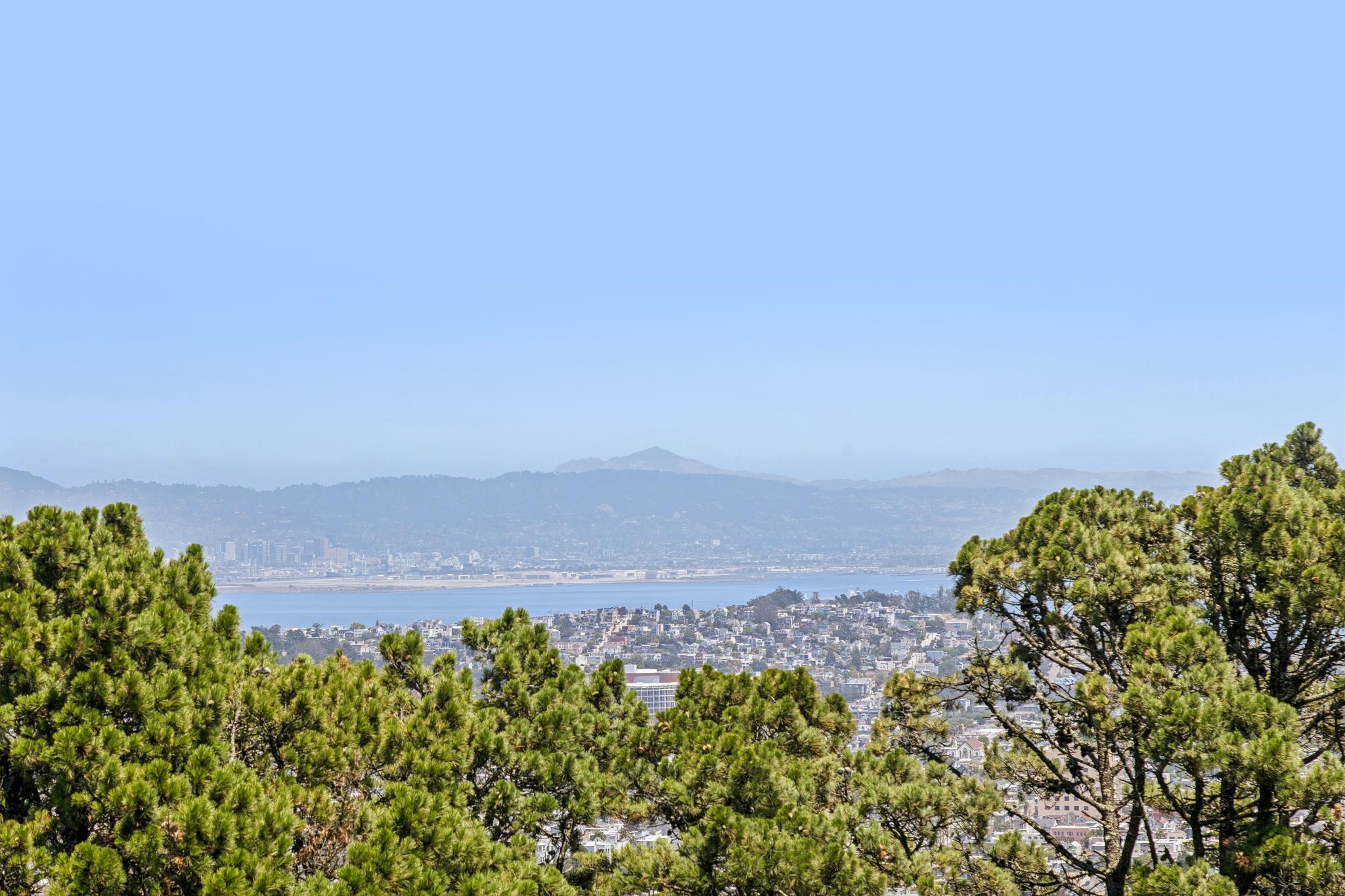  Top floor panoramic view remodeled condo - 物件實景