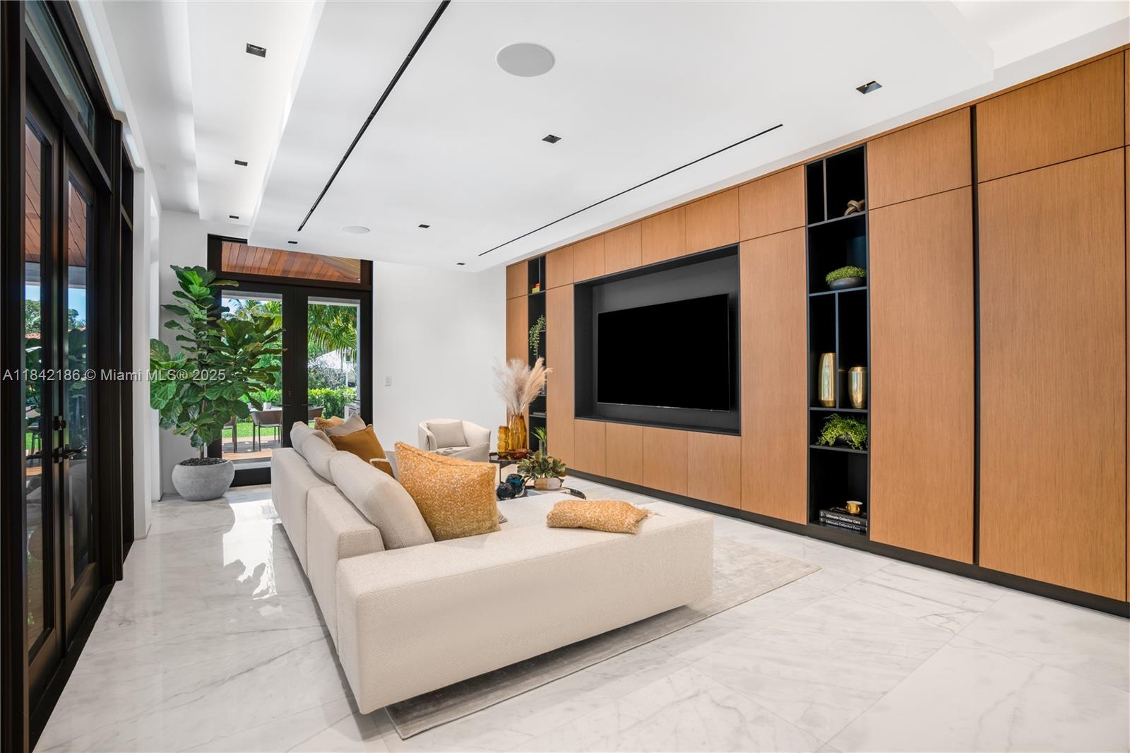 Miami, Florida, 33137, United States, 6 Bedrooms Bedrooms, ,7 BathroomsBathrooms,Residential,For Sale,1903270