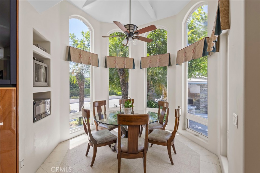 Claremont, California, 91711, United States, 4 Bedrooms Bedrooms, ,6 BathroomsBathrooms,Residential,For Sale,1893668