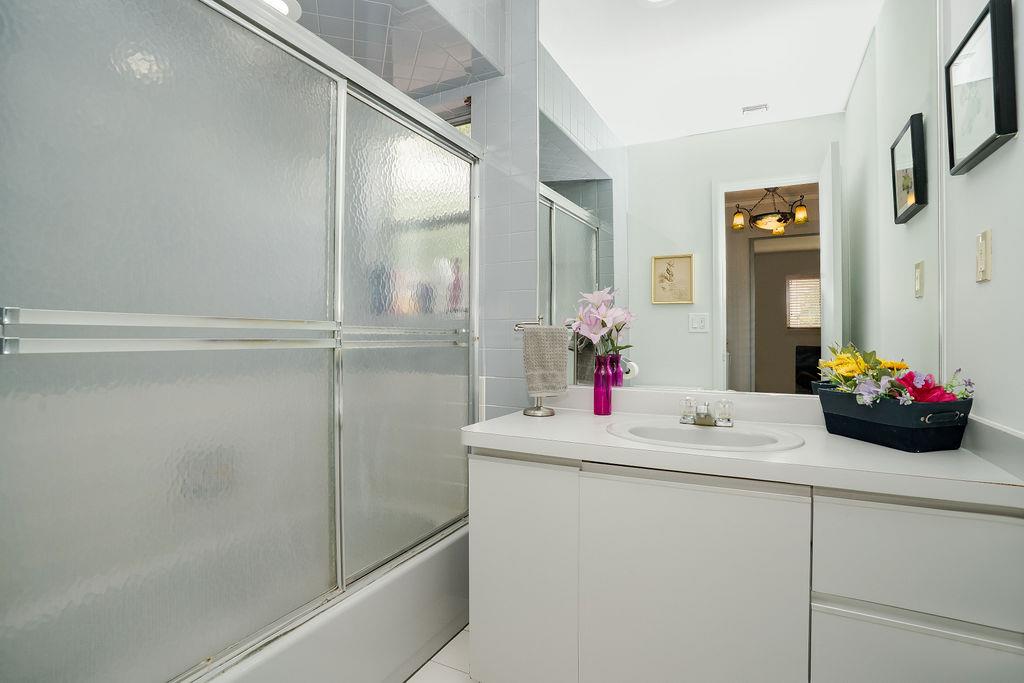 Oceanside, New York, 11572, United States, 3 Bedrooms Bedrooms, ,3 BathroomsBathrooms,Residential,For Sale,1908521