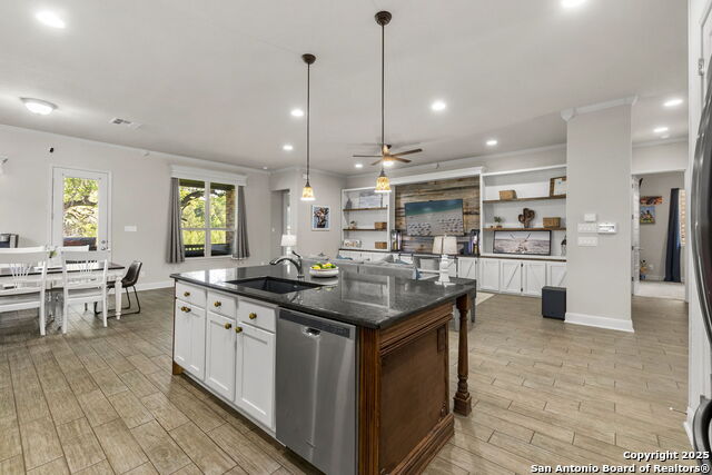 San Antonio, Texas, 78260, United States, 4 Bedrooms Bedrooms, ,3 BathroomsBathrooms,Residential,For Sale,2000931