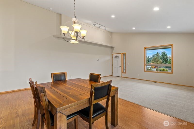 Wenatchee, Washington, 98801, United States, 3 Bedrooms Bedrooms, ,1 BathroomBathrooms,Residential,For Sale,1989040