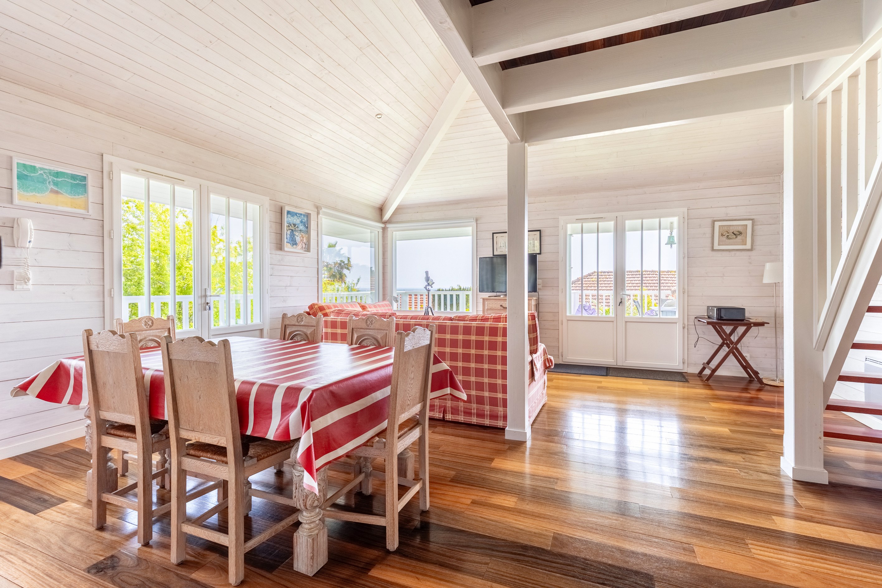  CAP FERRET PENINSULA - WOODEN VILLA WITH VIEWS OF THE BASSIN - 物件實景