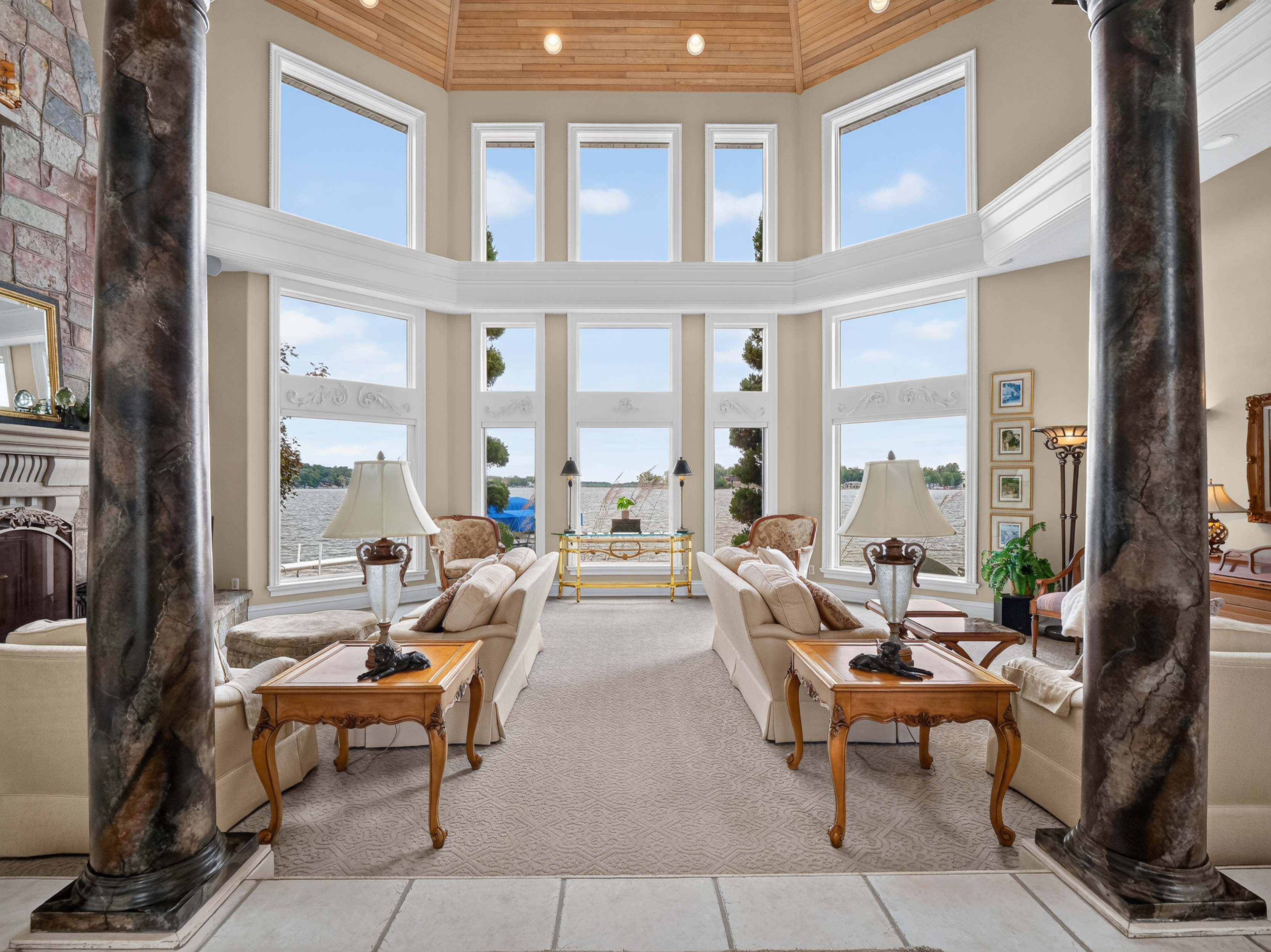  Timeless 4 Bedroom Home on Lake Tippecanoe - 物件實景