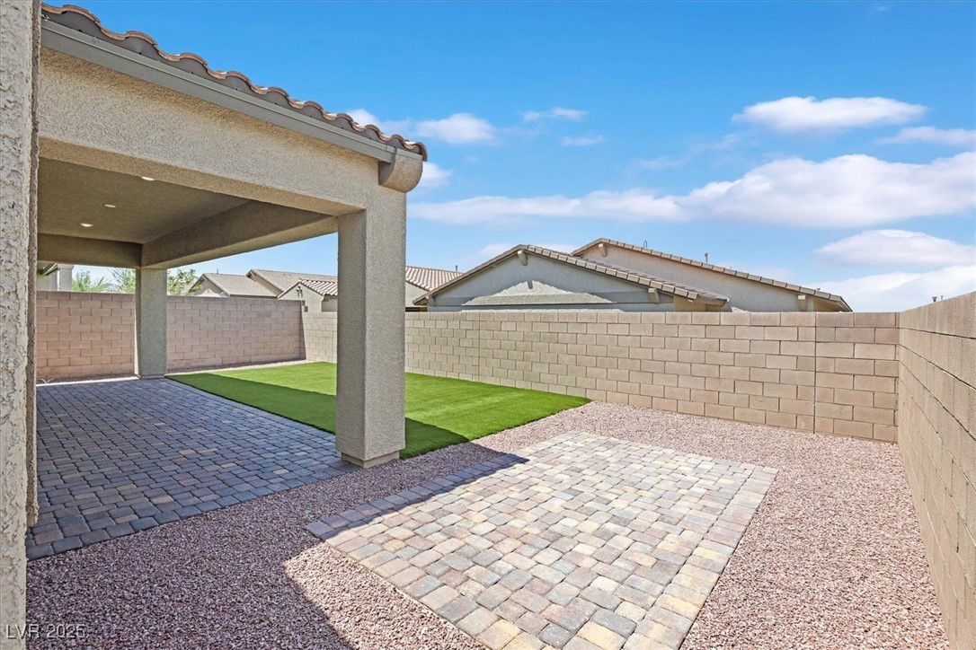 Henderson, Nevada, 89011, United States, 3 Bedrooms Bedrooms, ,1 BathroomBathrooms,Residential,For Sale,1954663