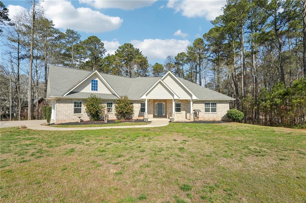 Cumming, Georgia, 30028, United States, 4 Bedrooms Bedrooms, ,3 BathroomsBathrooms,Residential,For Sale,2028381