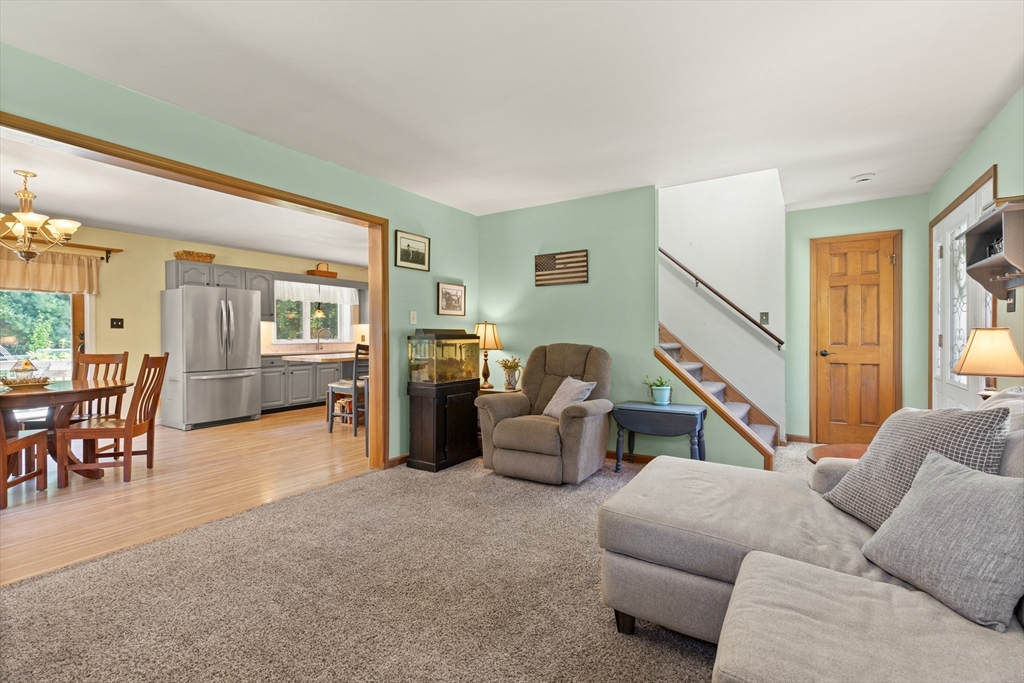 Middleboro, Massachusetts, 02346, United States, 4 Bedrooms Bedrooms, ,2 BathroomsBathrooms,Residential,For Sale,1938573