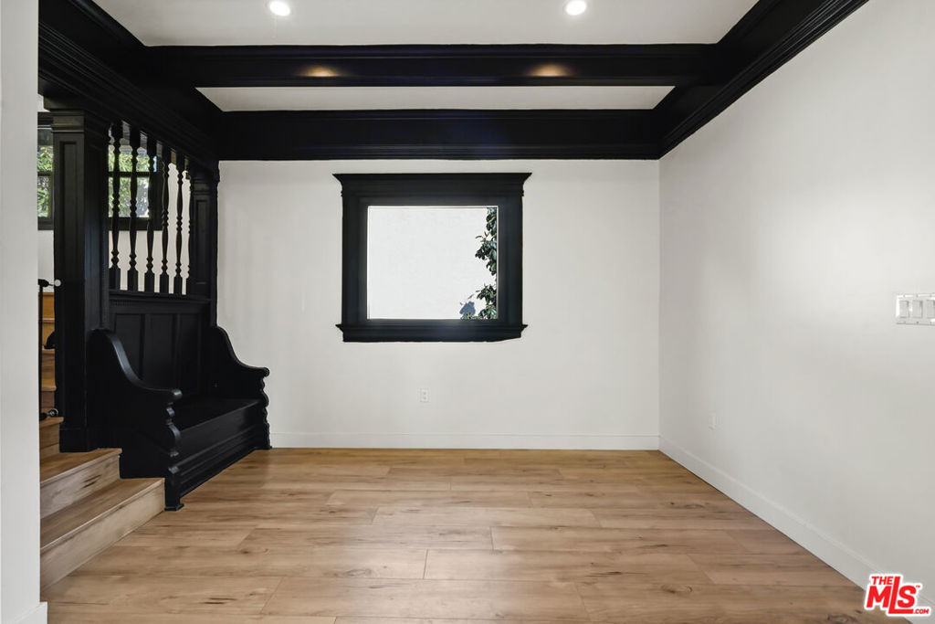 Los Angeles, California, 90007, United States, 5 Bedrooms Bedrooms, ,3 BathroomsBathrooms,Residential,For Sale,1843500