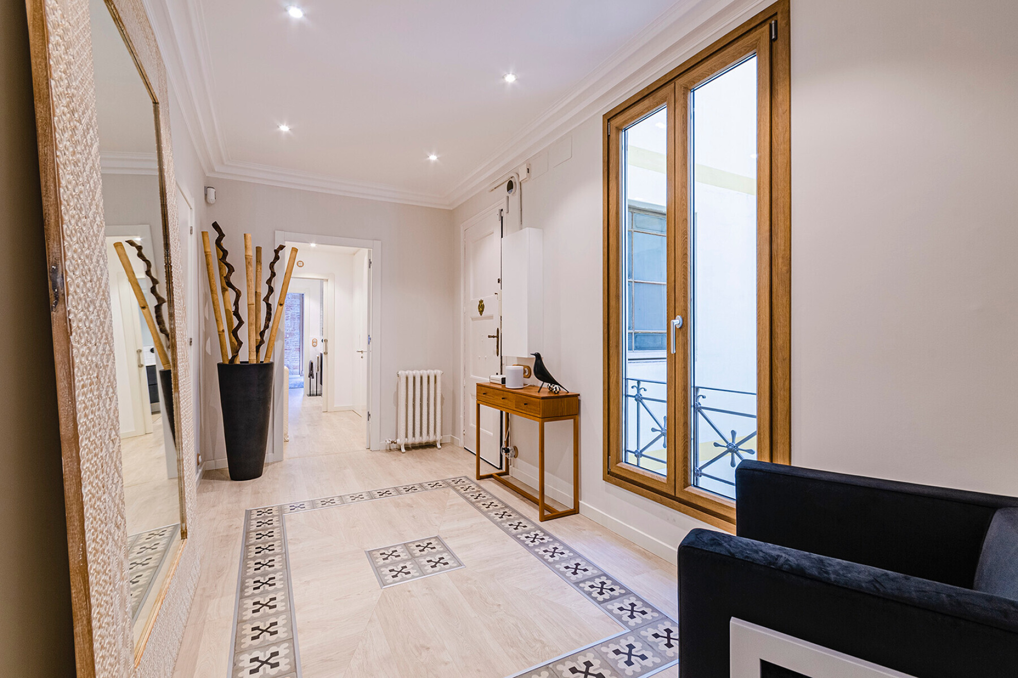  Contemporary elegance with a terrace in the heart of l