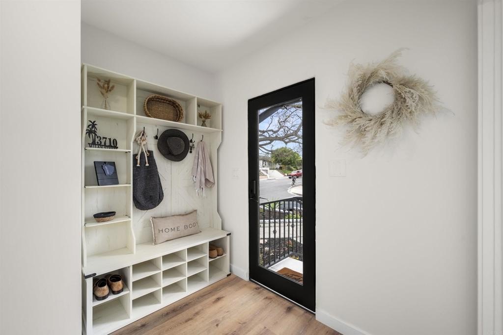 San Diego, California, 92107, United States, 3 Bedrooms Bedrooms, ,2 BathroomsBathrooms,Residential,For Sale,1908264