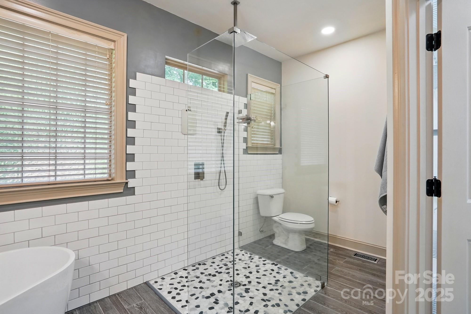Rock Hill, South Carolina, 29730, United States, 4 Bedrooms Bedrooms, ,3 BathroomsBathrooms,Residential,For Sale,1826399