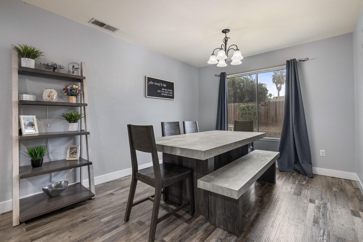 Ripon, California, 95366, United States, 6 Bedrooms Bedrooms, ,3 BathroomsBathrooms,Residential,For Sale,1978022