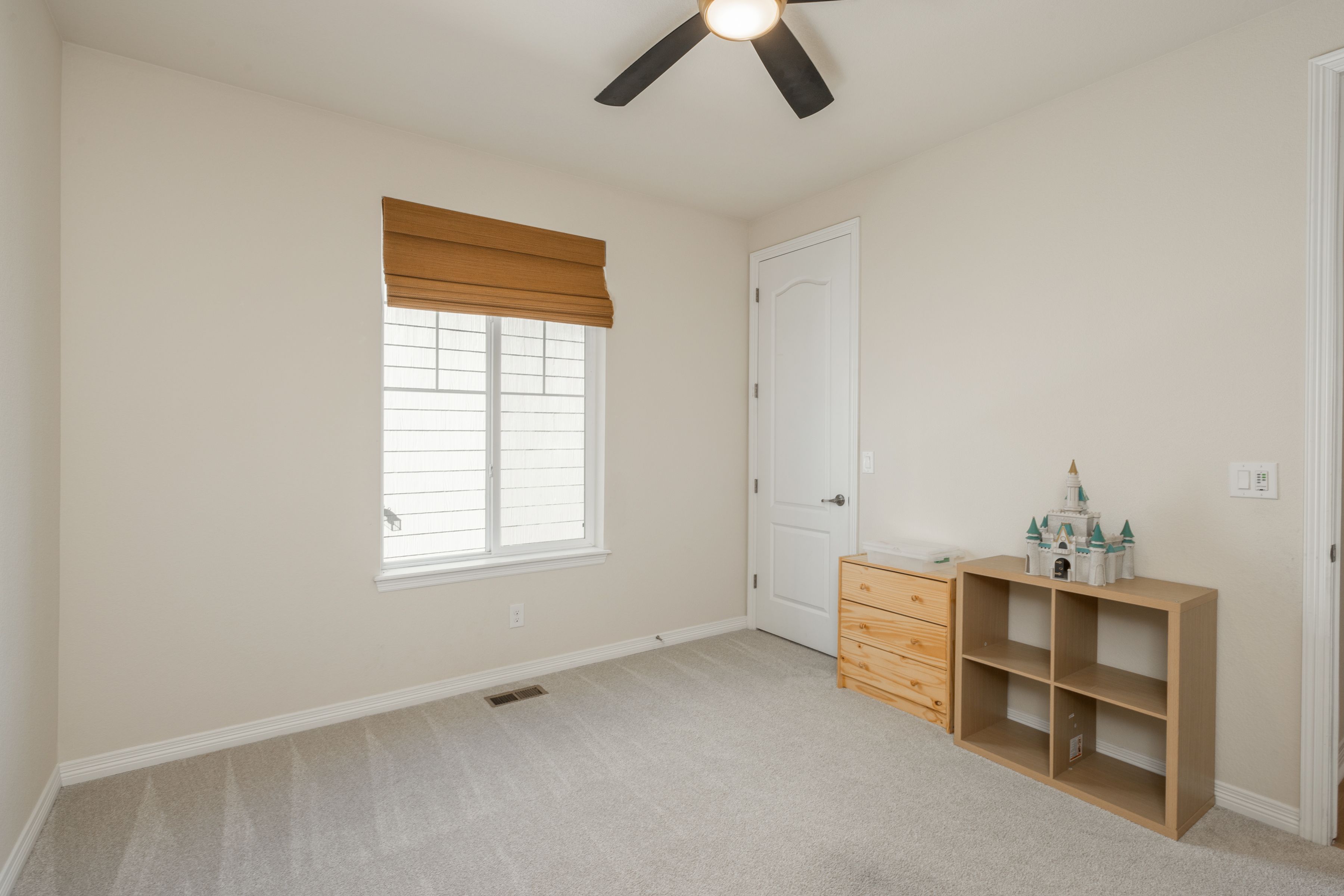  Move-In Ready Ranch With Great Curb Appeal - 物件實景