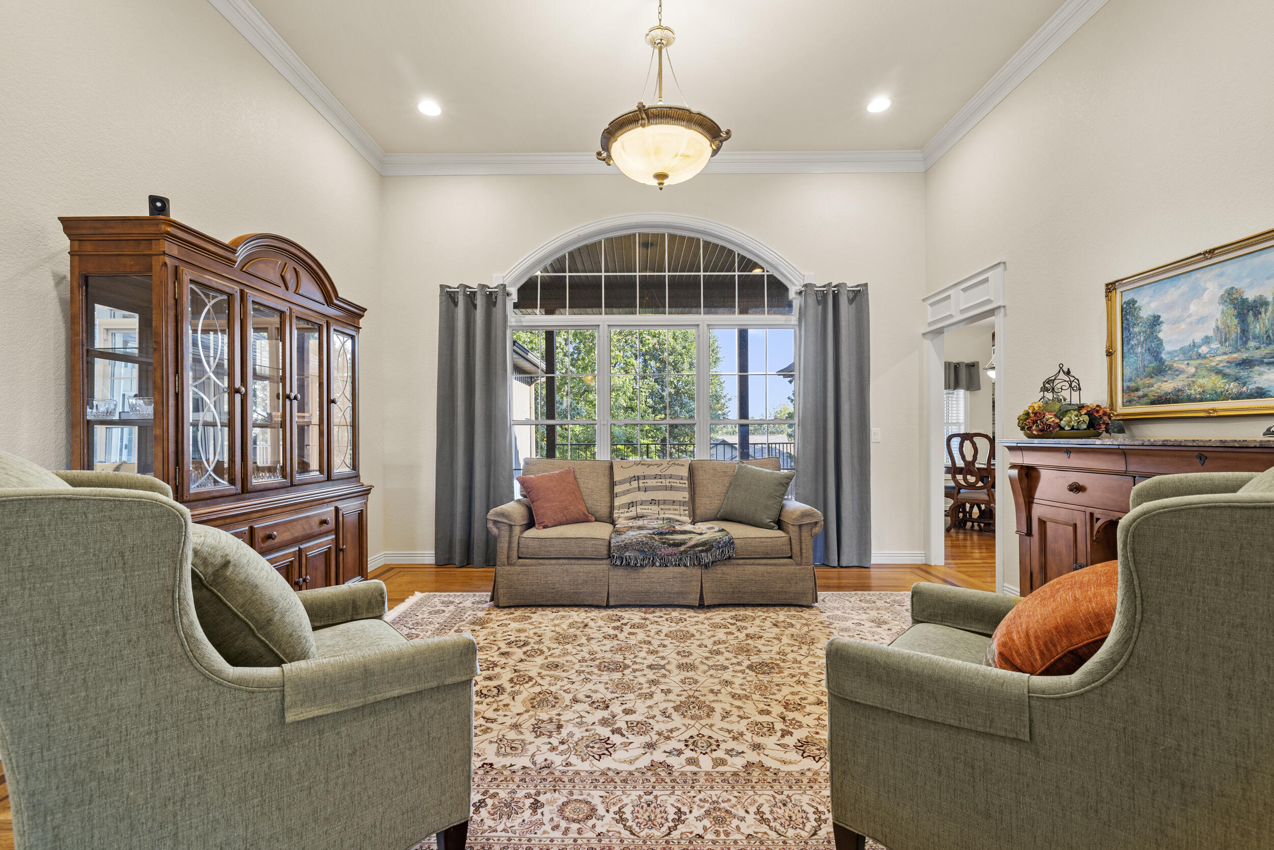Kimberling City, Missouri, 65686, United States, 5 Bedrooms Bedrooms, ,4 BathroomsBathrooms,Residential,For Sale,1883483