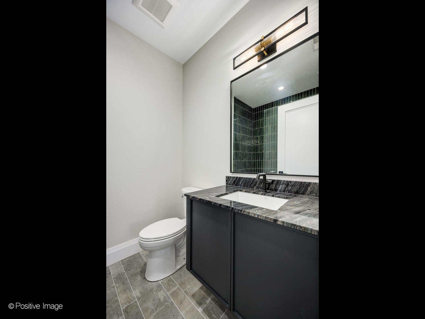 Wilmette, Illinois, 60091, United States, 5 Bedrooms Bedrooms, ,6 BathroomsBathrooms,Residential,For Sale,1987581