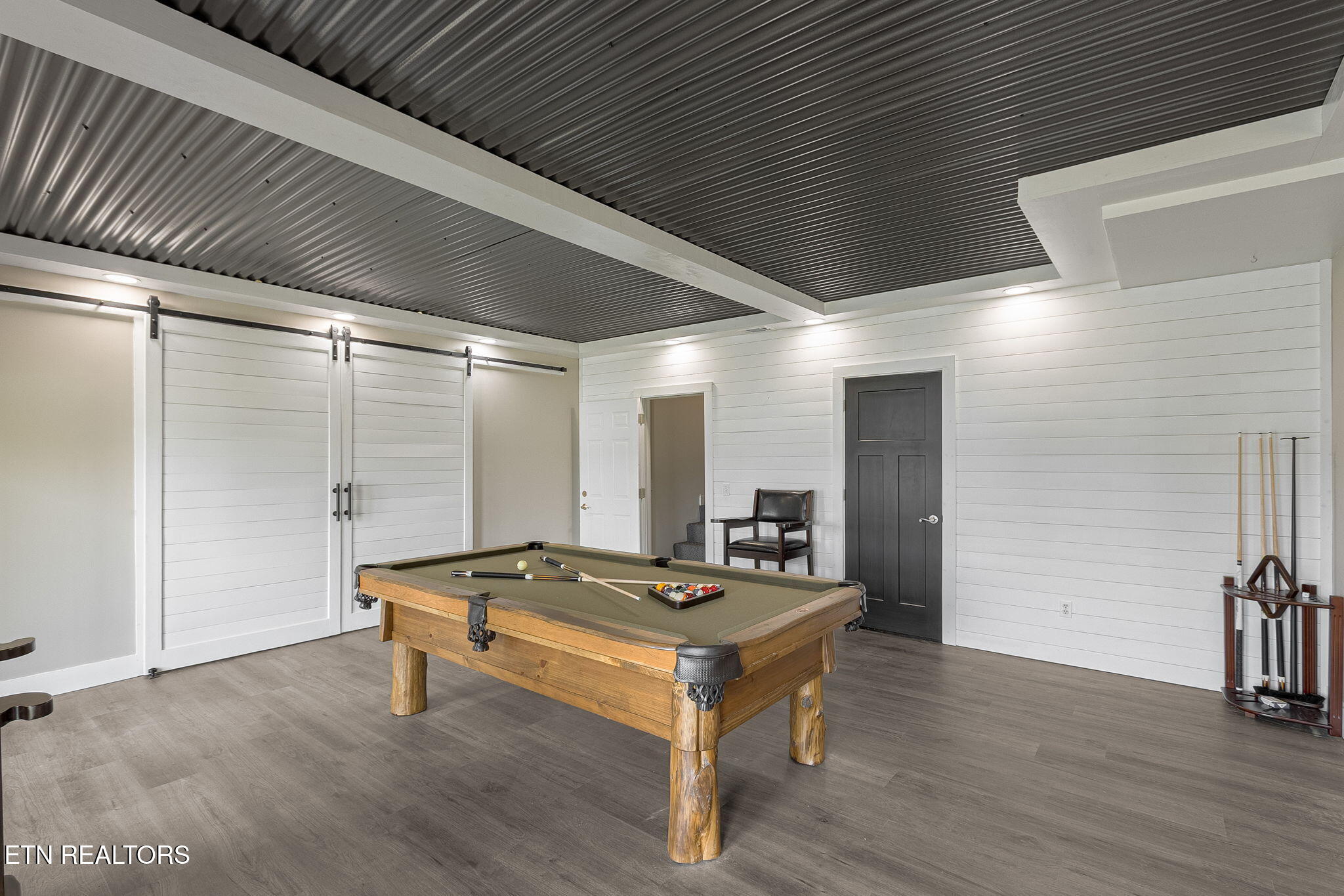 Spring City, Tennessee, 37381, United States, 3 Bedrooms Bedrooms, ,5 BathroomsBathrooms,Residential,For Sale,1900794