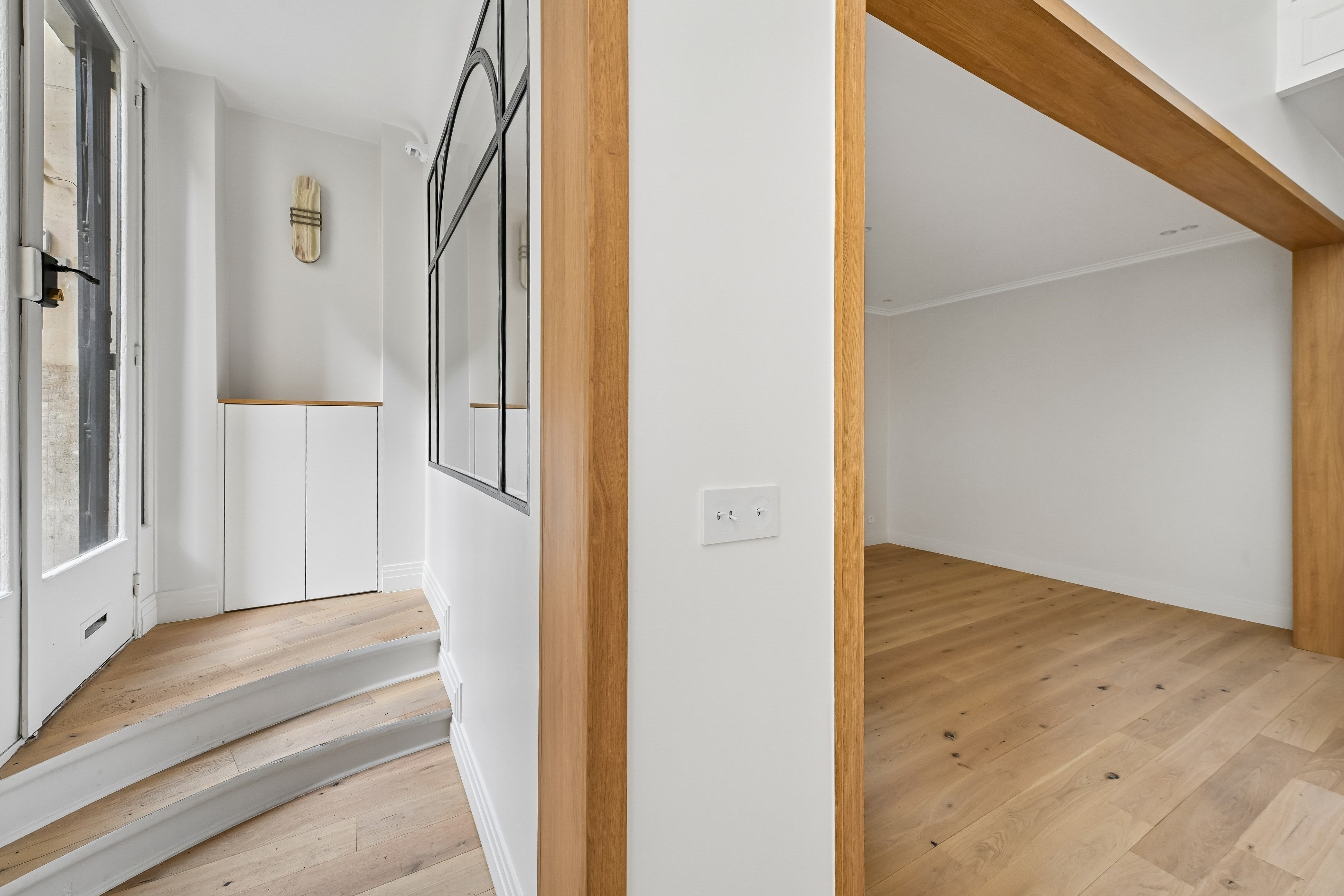  MAIRIE DU XVI – BEAUTIFULLY RENOVATED ARTIST