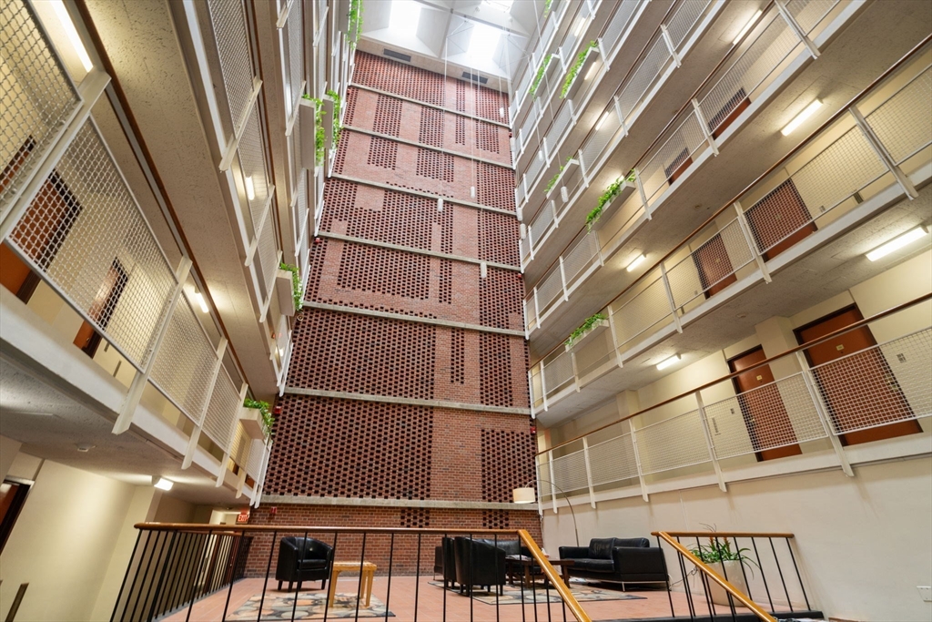 Cambridge, Massachusetts, 02138, United States, 1 Bedroom Bedrooms, ,1 BathroomBathrooms,Residential,For Sale,1856258
