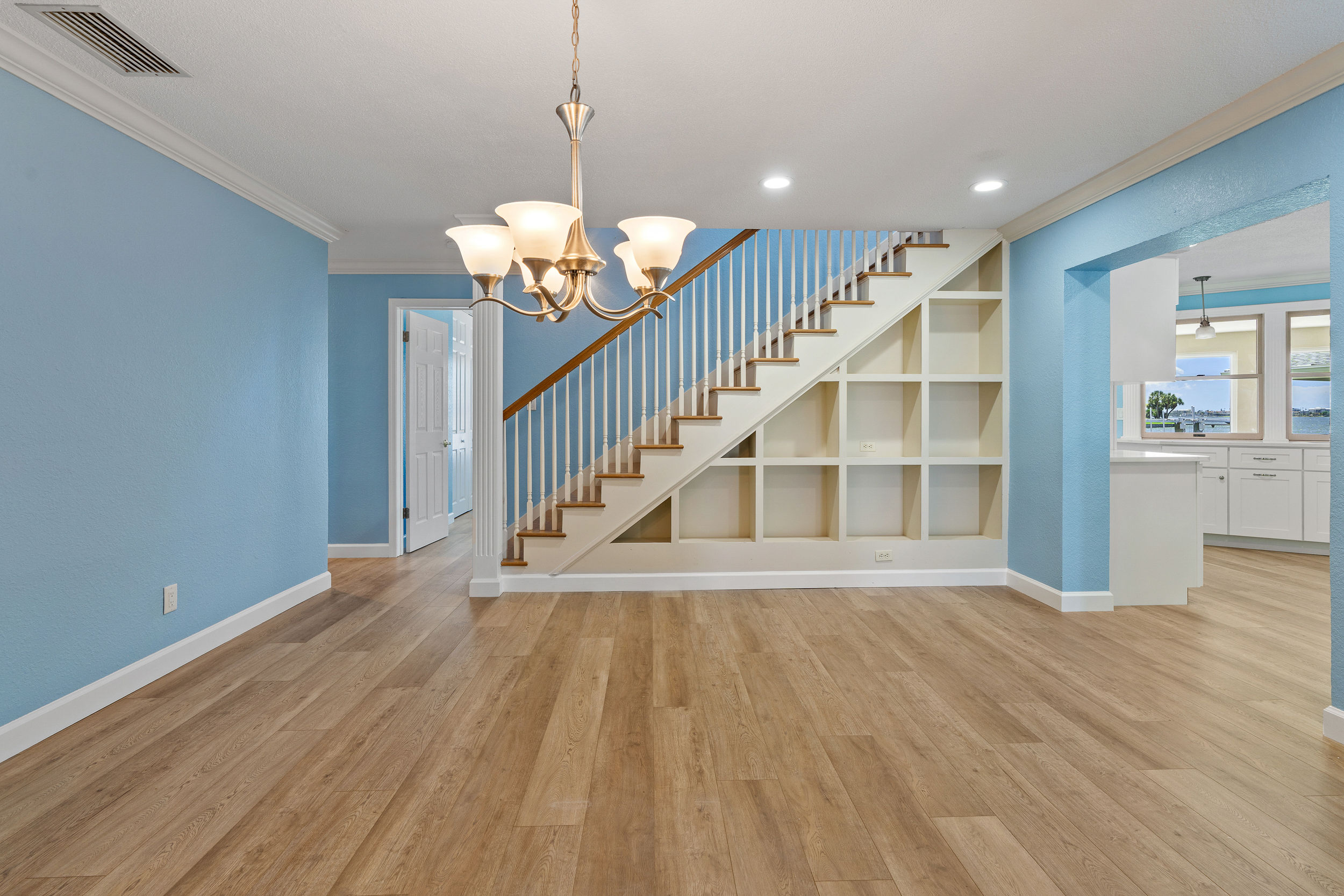 Seminole, Florida, 33772, United States, 3 Bedrooms Bedrooms, ,3 BathroomsBathrooms,Residential,For Sale,1900666