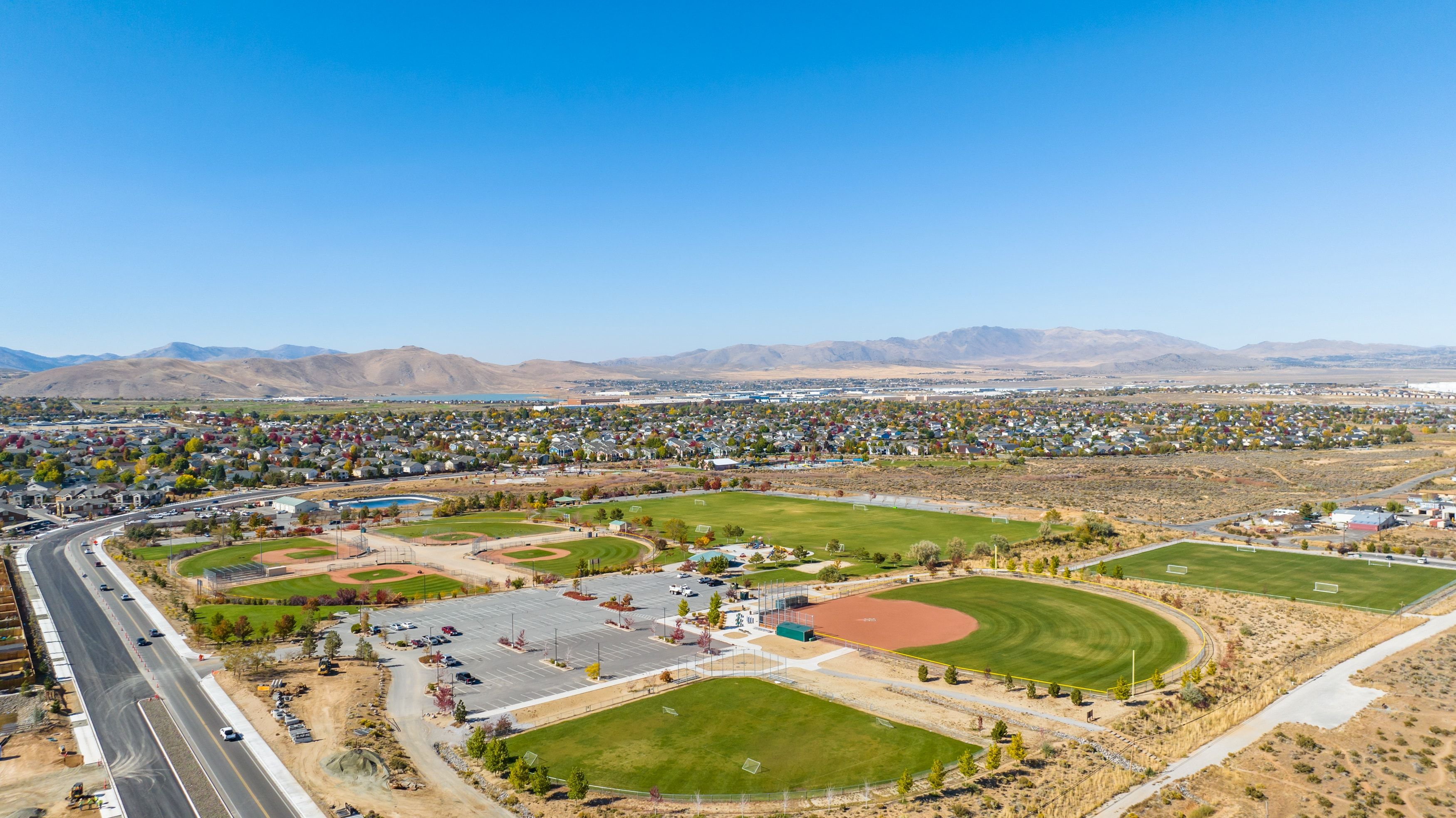  Upgraded Two Story with Unfiltered Peavine Views - 物件實景