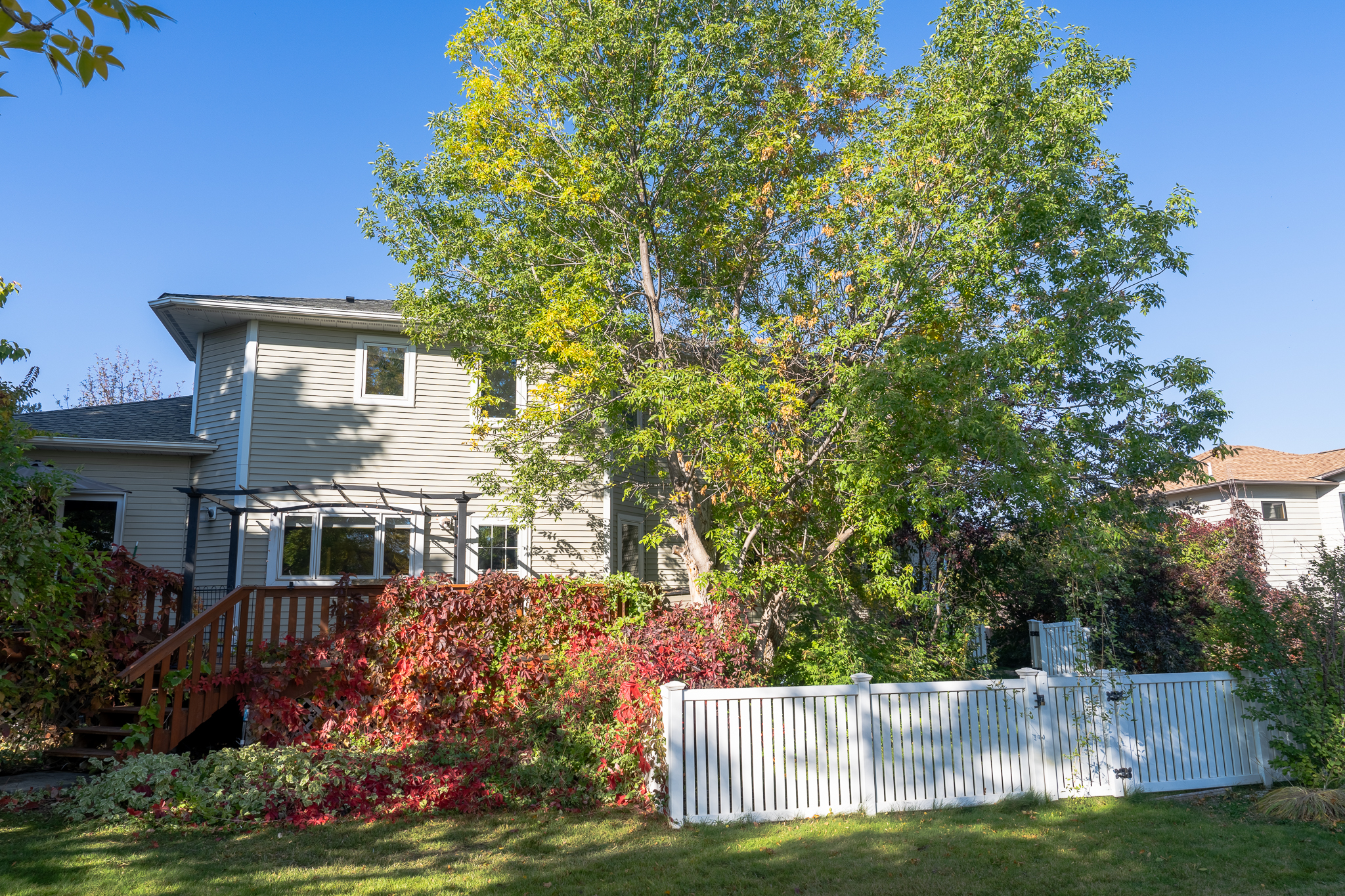 Helena, Montana, 59601, United States, 4 Bedrooms Bedrooms, ,4 BathroomsBathrooms,Residential,For Sale,1984515