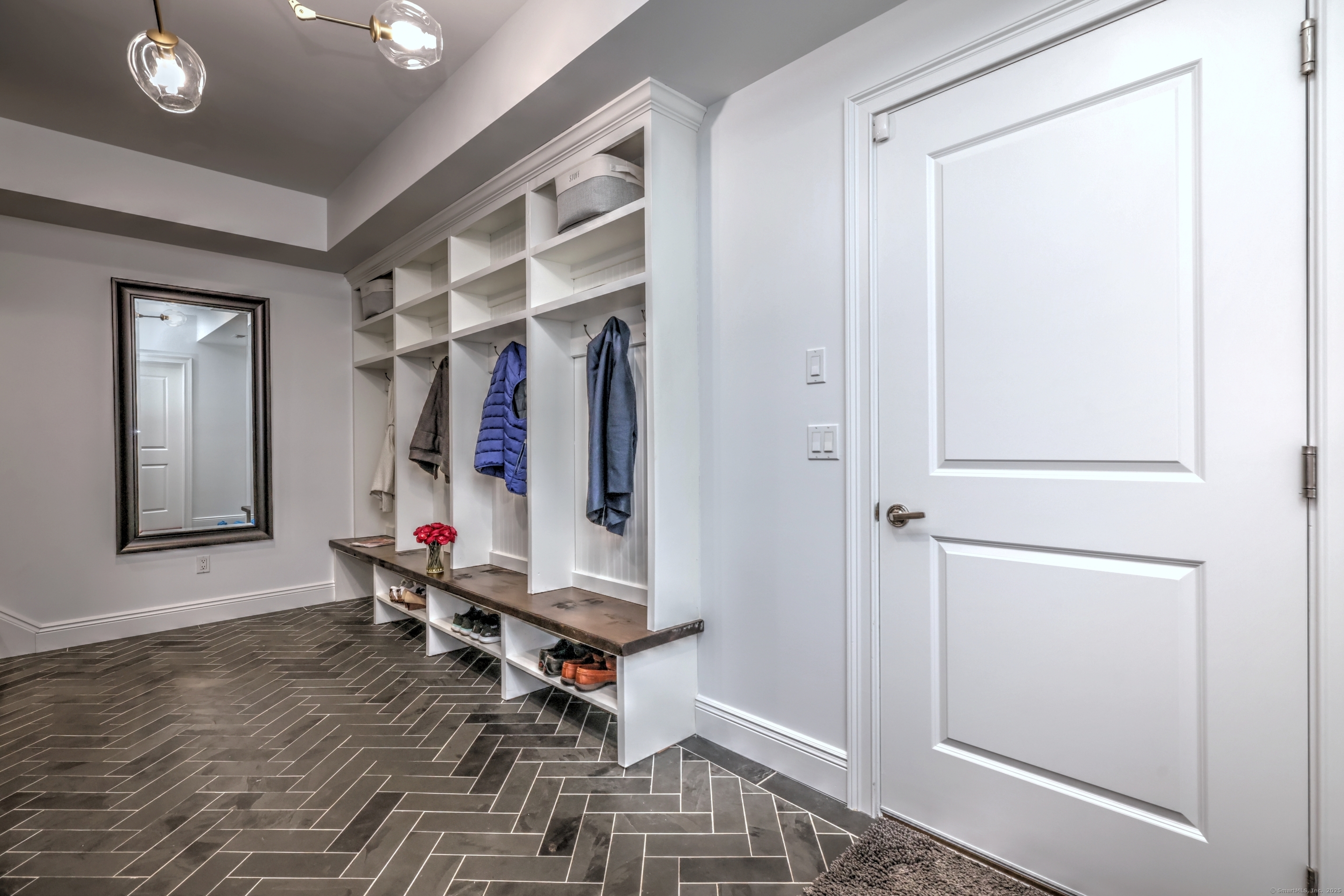 Westport, Connecticut, 06880, United States, 5 Bedrooms Bedrooms, ,5 BathroomsBathrooms,Residential,For Sale,1827473