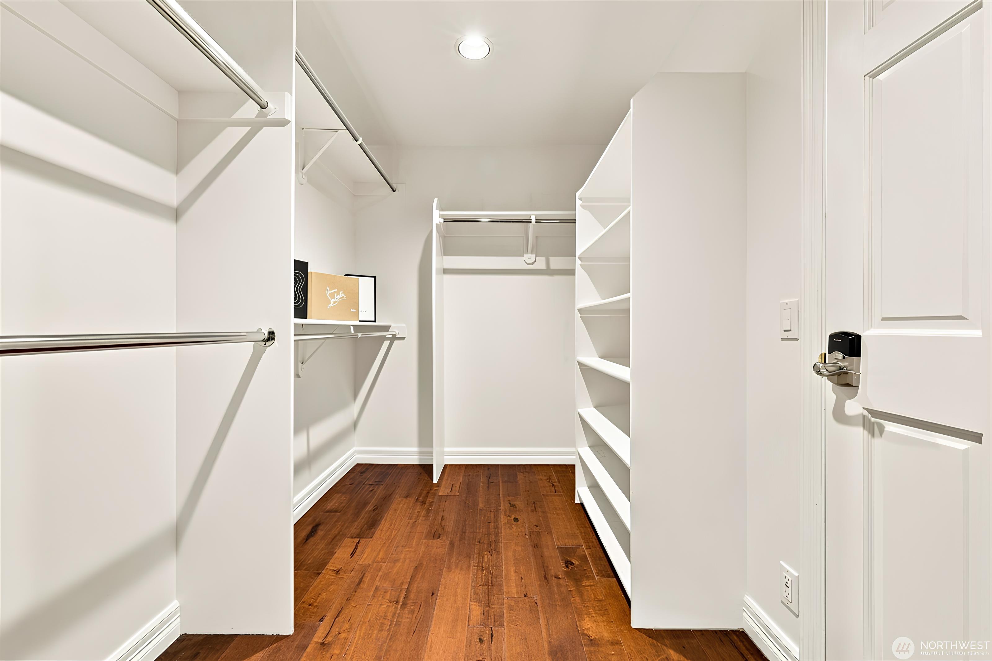  834 84th Avenue Northeast, Medina, WA 98039 - 物件實景
